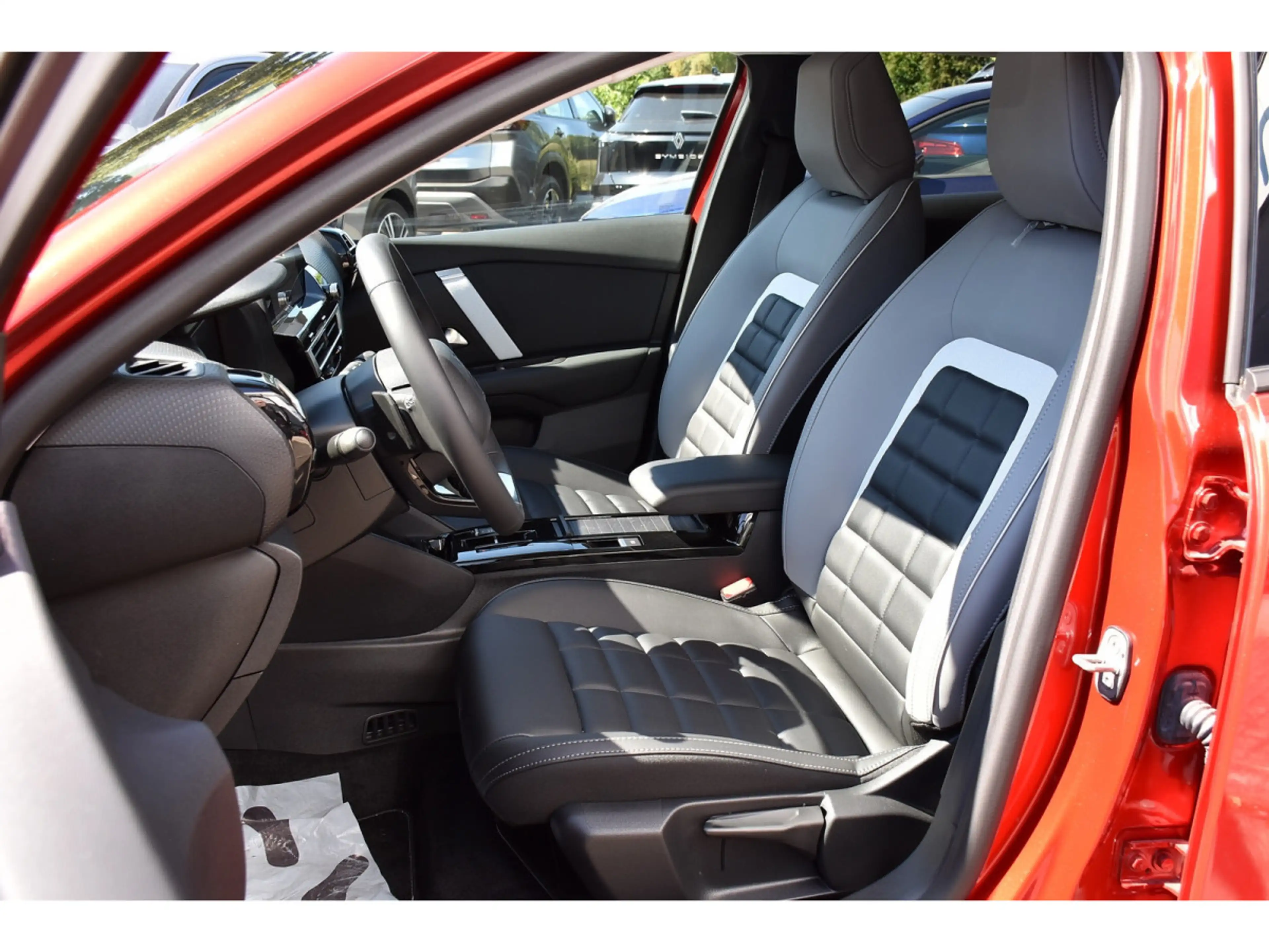 Citroen C4 1.2 MHEV MAX e-DCS6 ACC SIDE LANE HUD CAM360 1° M. — photo 6