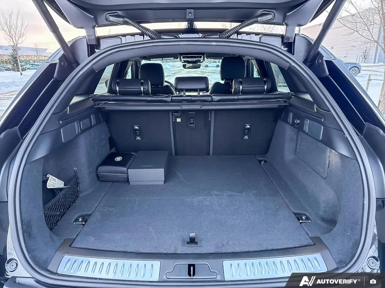 Land Rover Range Rover Velar снимка Land Rover Range Rover Velar