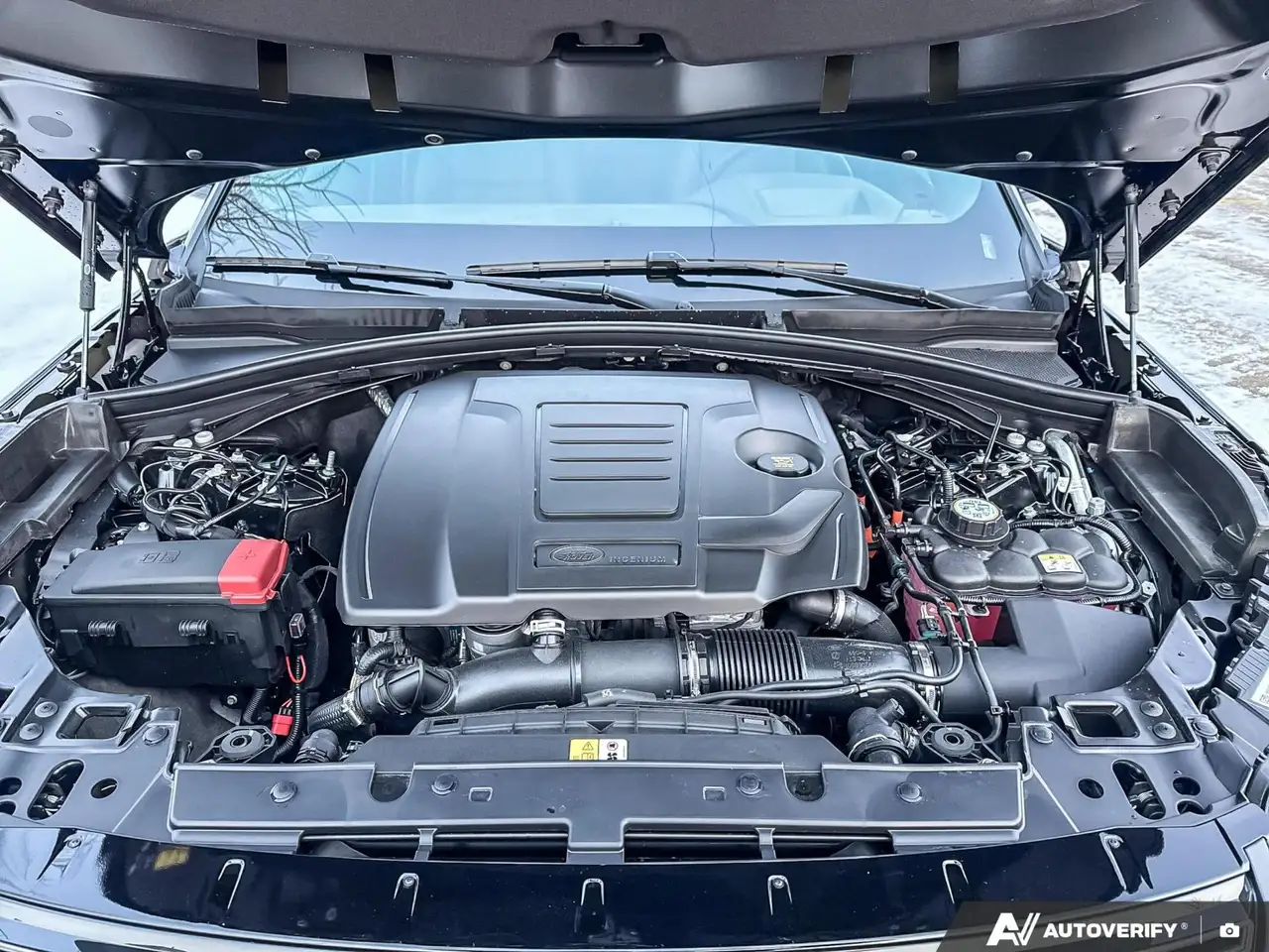 Land Rover Range Rover Velar снимка Land Rover Range Rover Velar