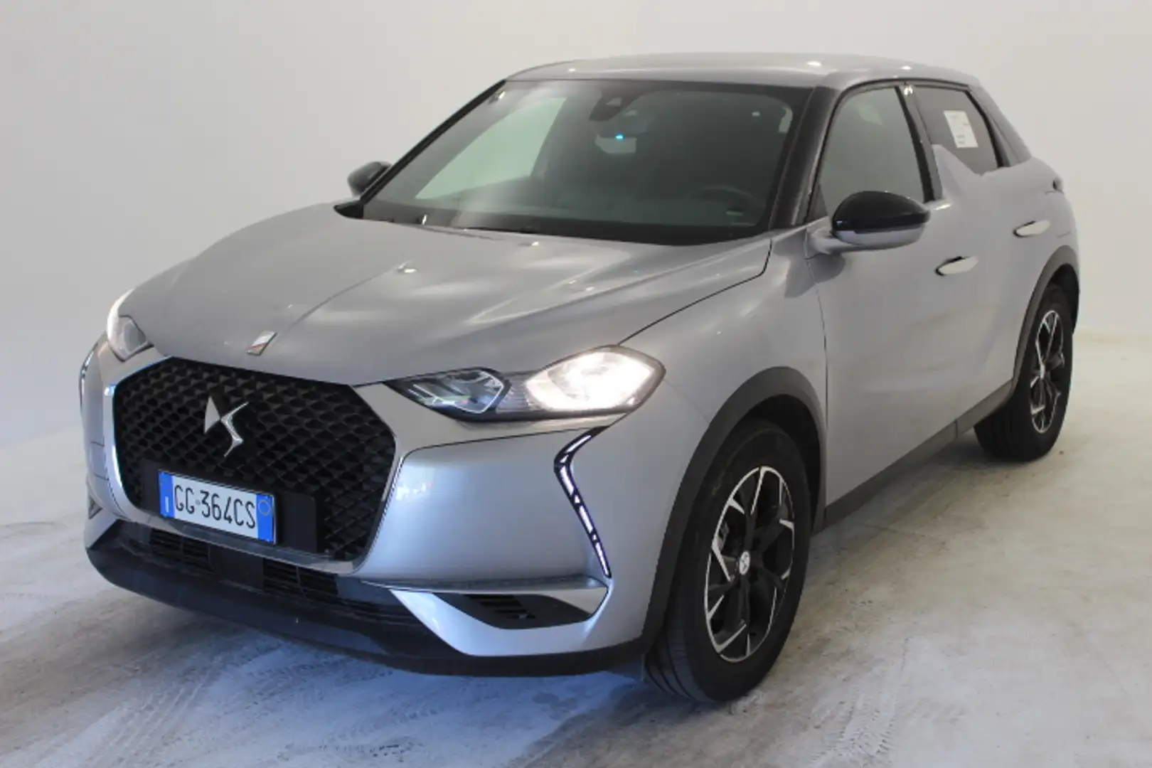 DS Automobiles DS 3 Crossback Crossback 50 kWh E-TENSE So Chic Grigio - 2