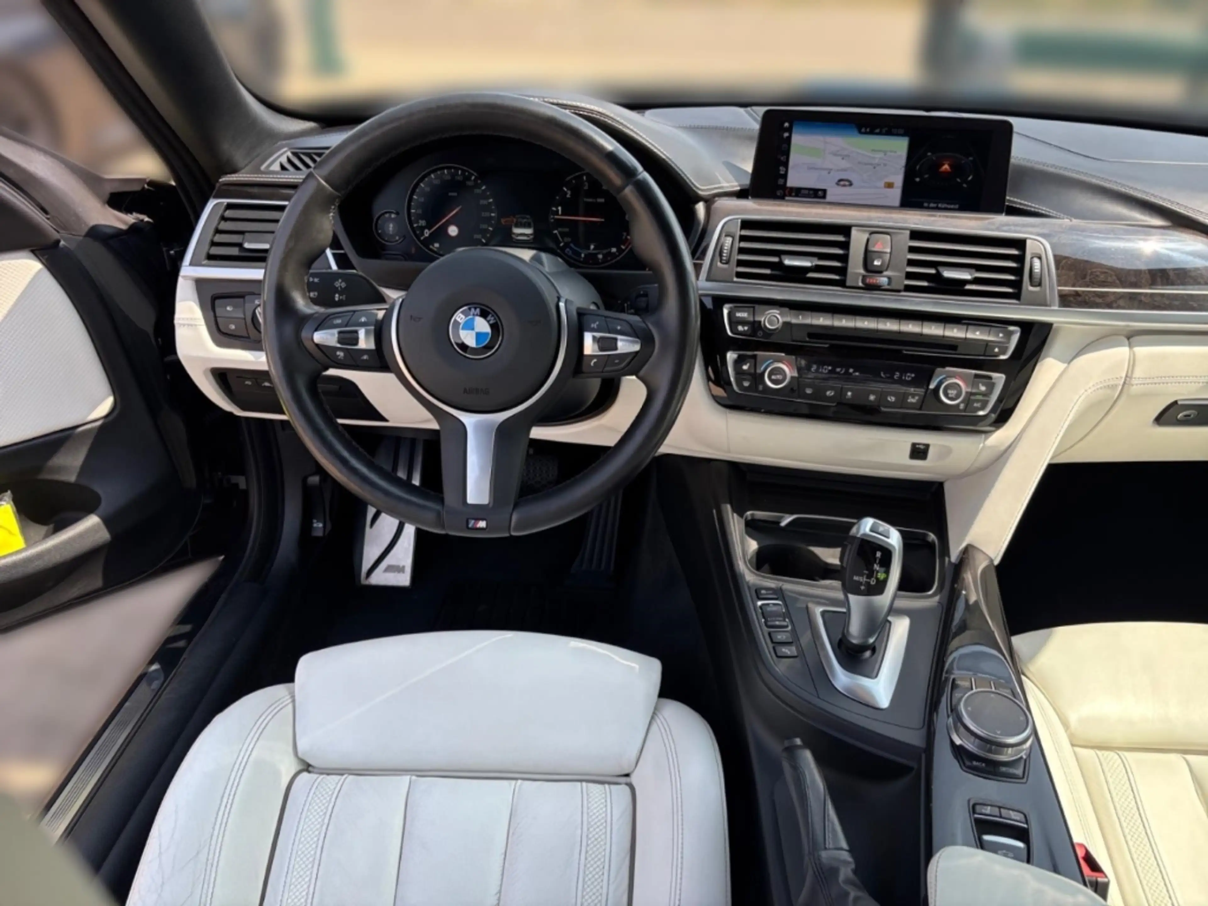 BMW 440 i xDrive M Sport Cabrio/Individual!/TOP AUSSTATTUN — photo 10