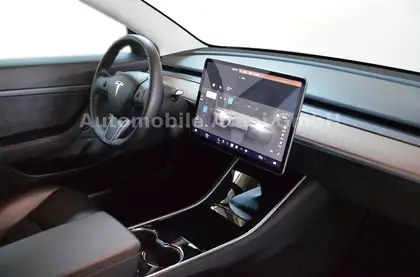 Annonce voiture d'occasion Tesla Model 3 - CARADIZE