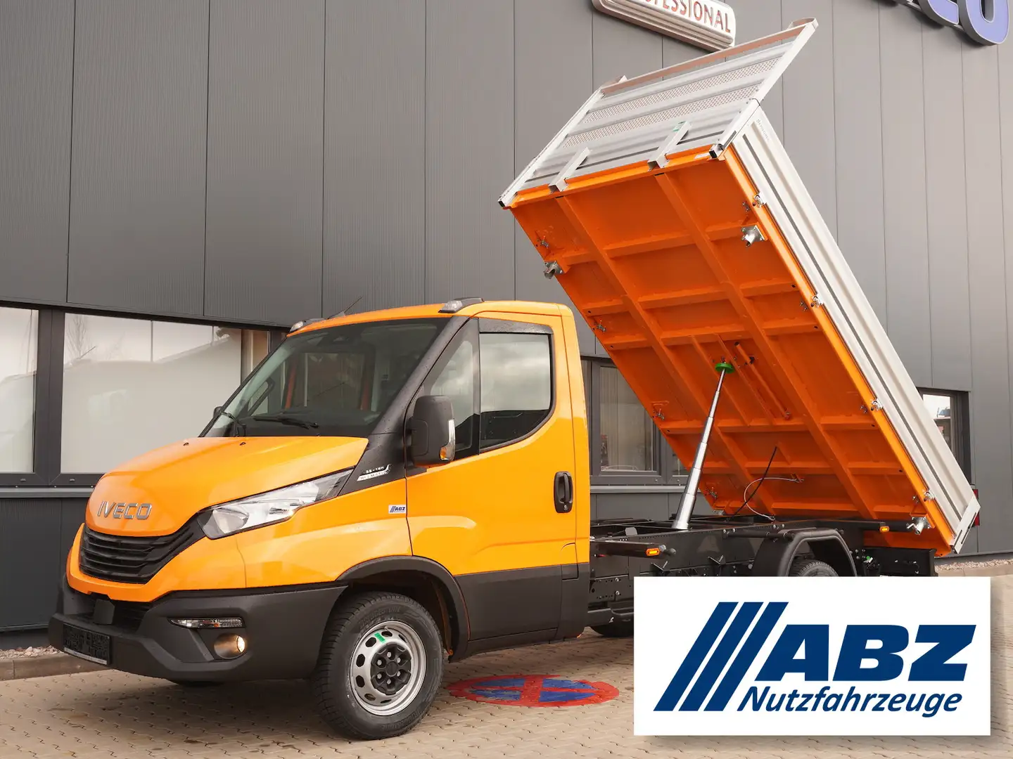 Iveco Daily 35S16A8KP / Heckkamera / Automatik Orange - 1