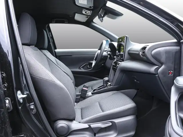 Toyota Yaris Cross view 6