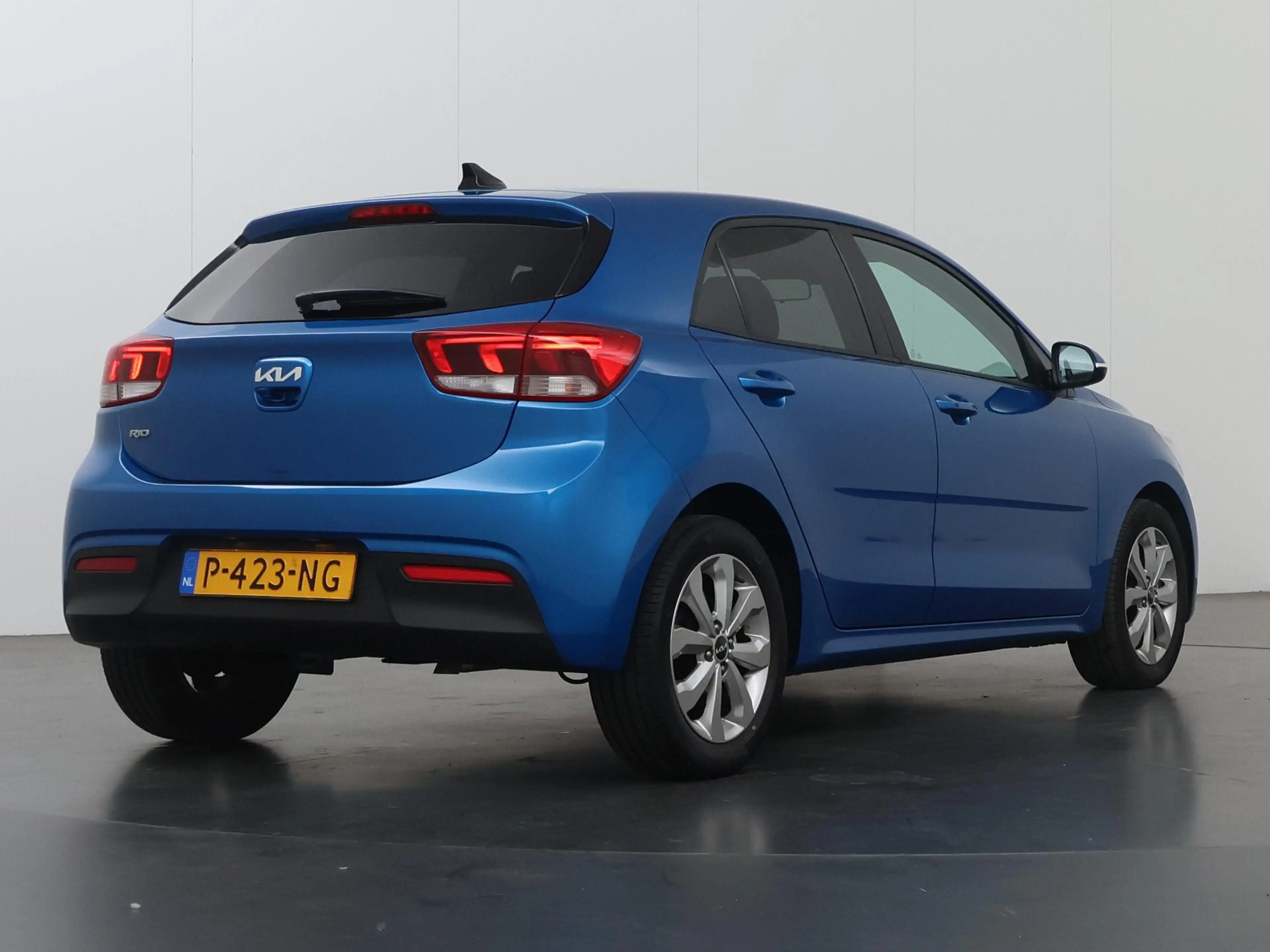 Kia Rio 1.0 T-GDi MHEV DynamicPlusLine | Navigatie | Parke — photo 2