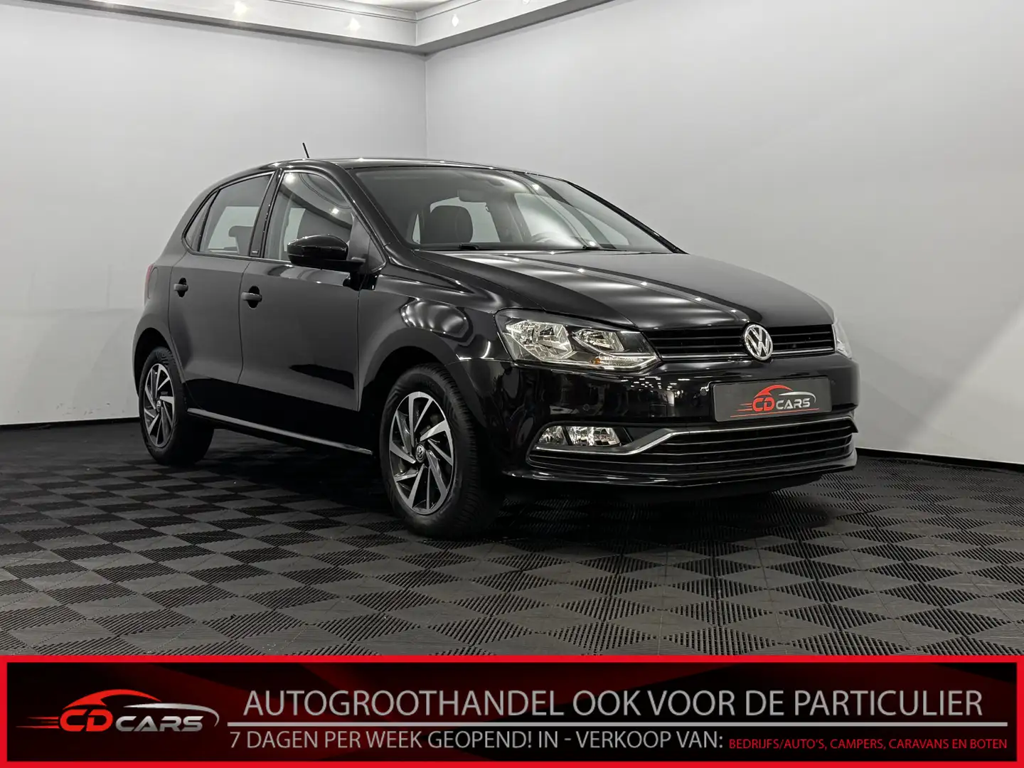 Volkswagen Polo 1.2 TSI Comfortline Business R Airco, Parkeersenso Zwart - 1