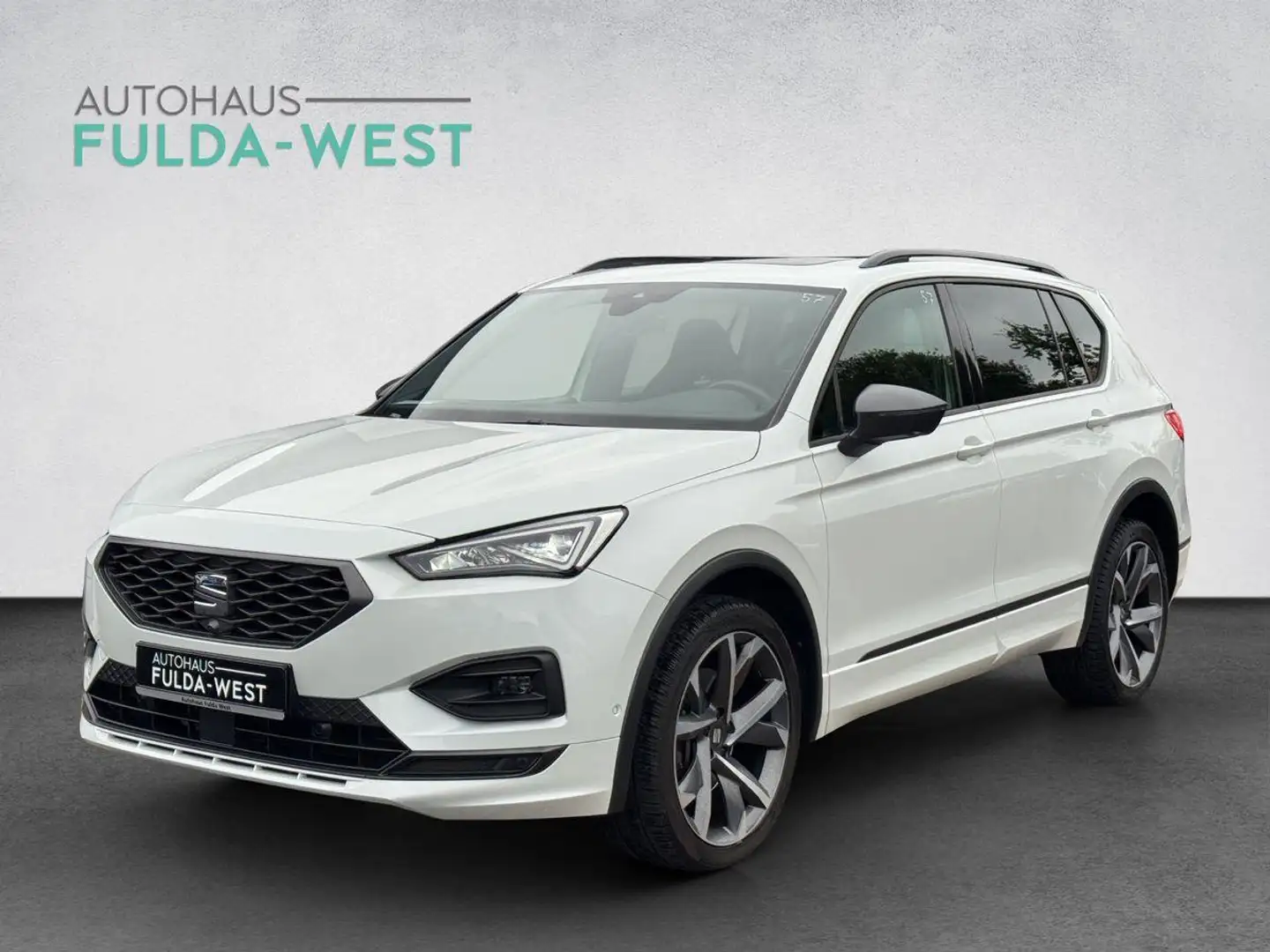 SEAT Tarraco FR 2.0TDI 4M DSG LED Pano DCC 360° AHK Weiß - 1