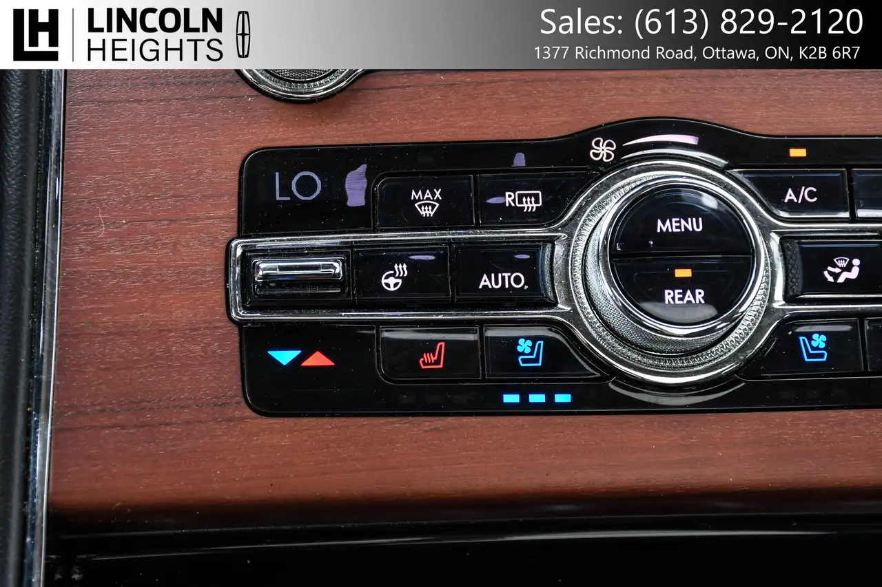 Lincoln Aviator снимка Lincoln Aviator