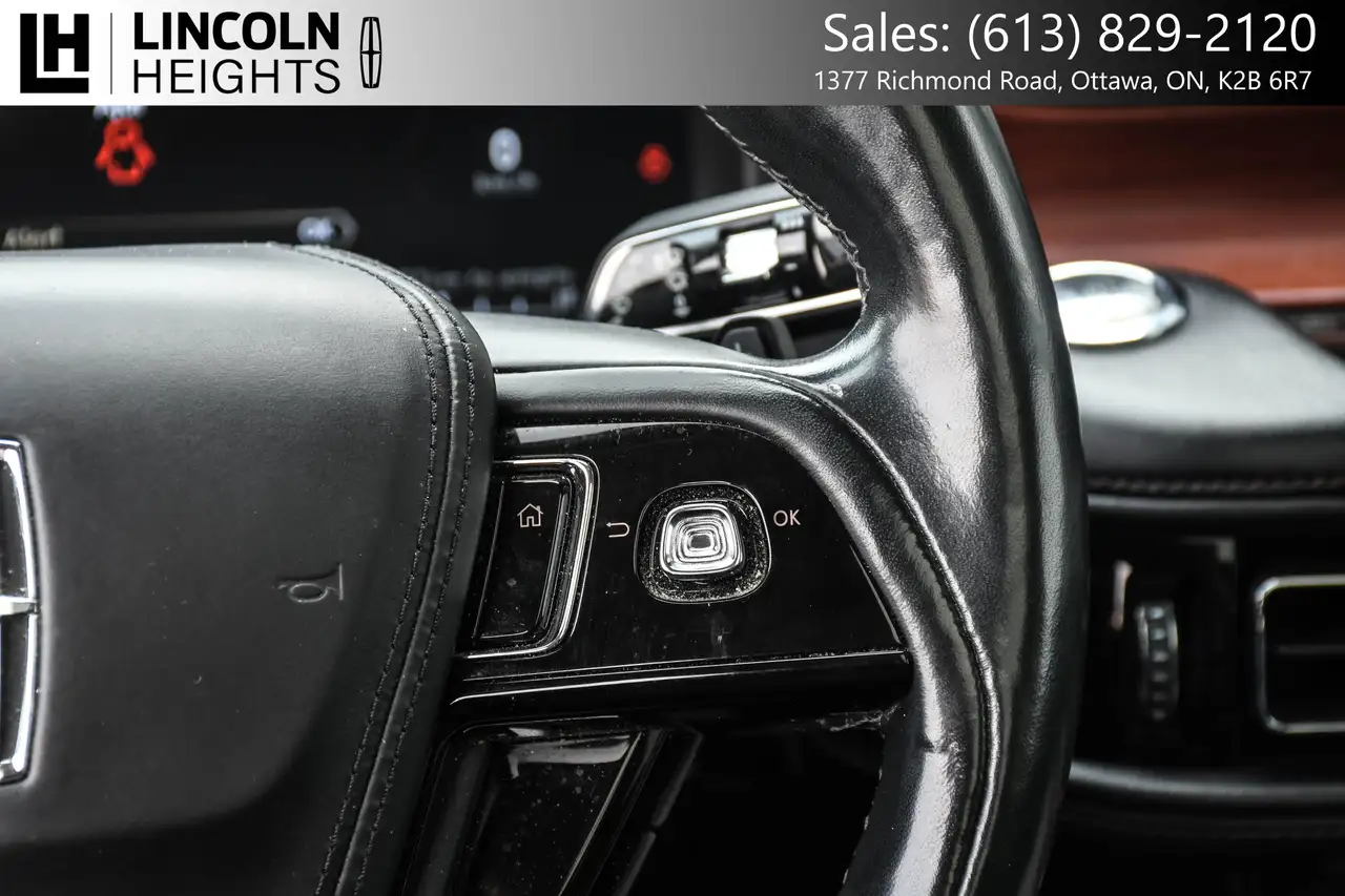 Lincoln Aviator снимка Lincoln Aviator