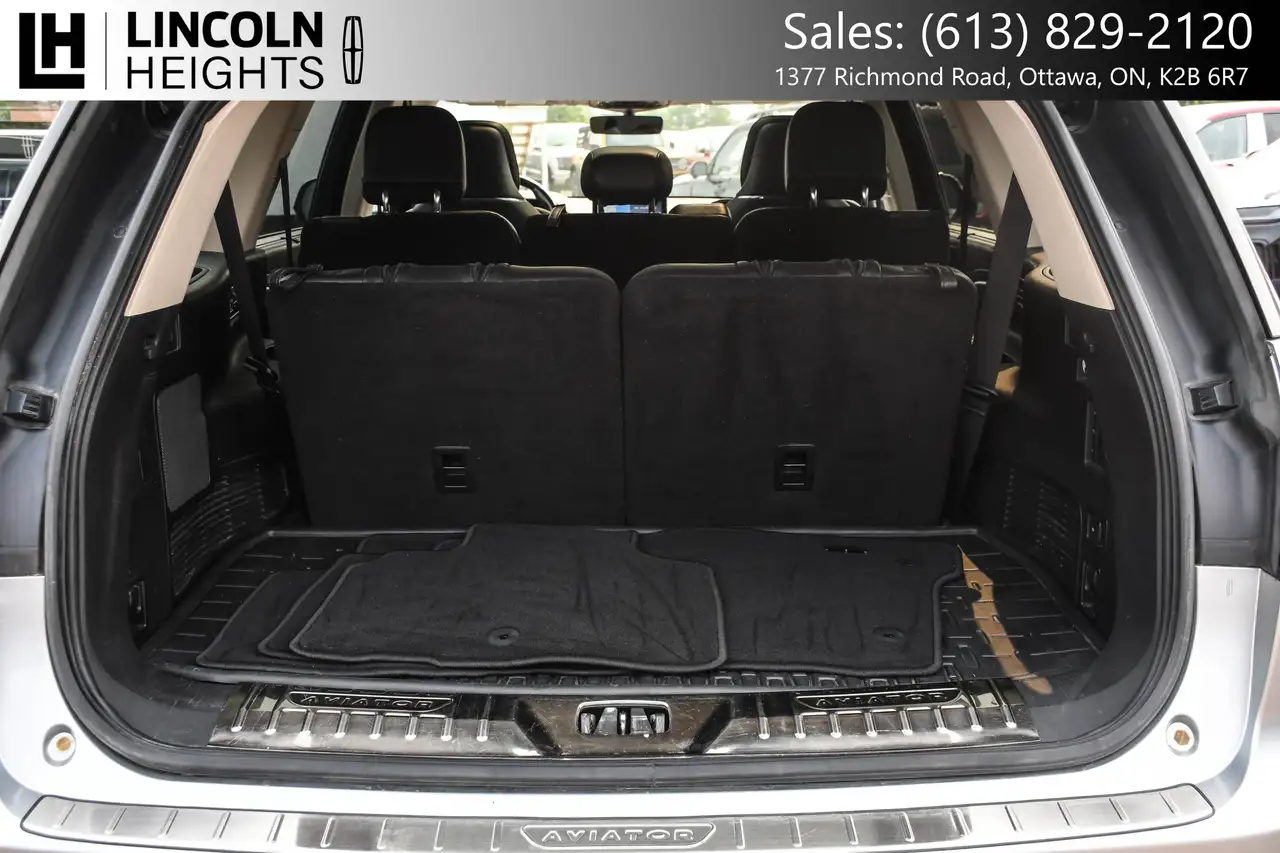 Lincoln Aviator снимка Lincoln Aviator