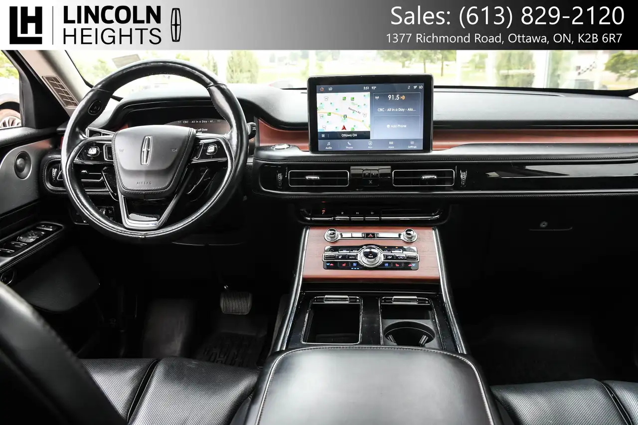 Lincoln Aviator снимка Lincoln Aviator