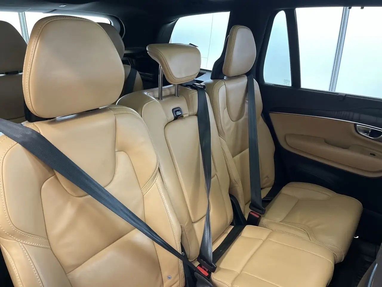 Volvo XC90 снимка Volvo XC90