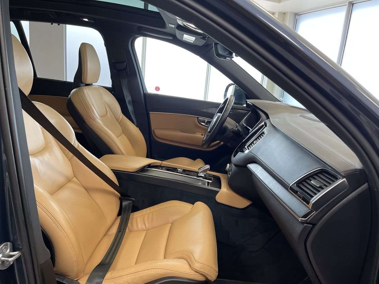 2025 Volvo XC90 B6 AWD Ultra Bright Theme 7-Seater Lane Keep, Harm thumb 34
