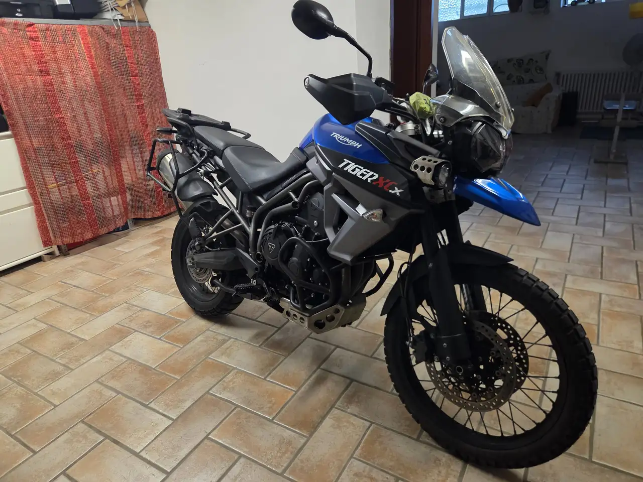 Triumph Tiger 800