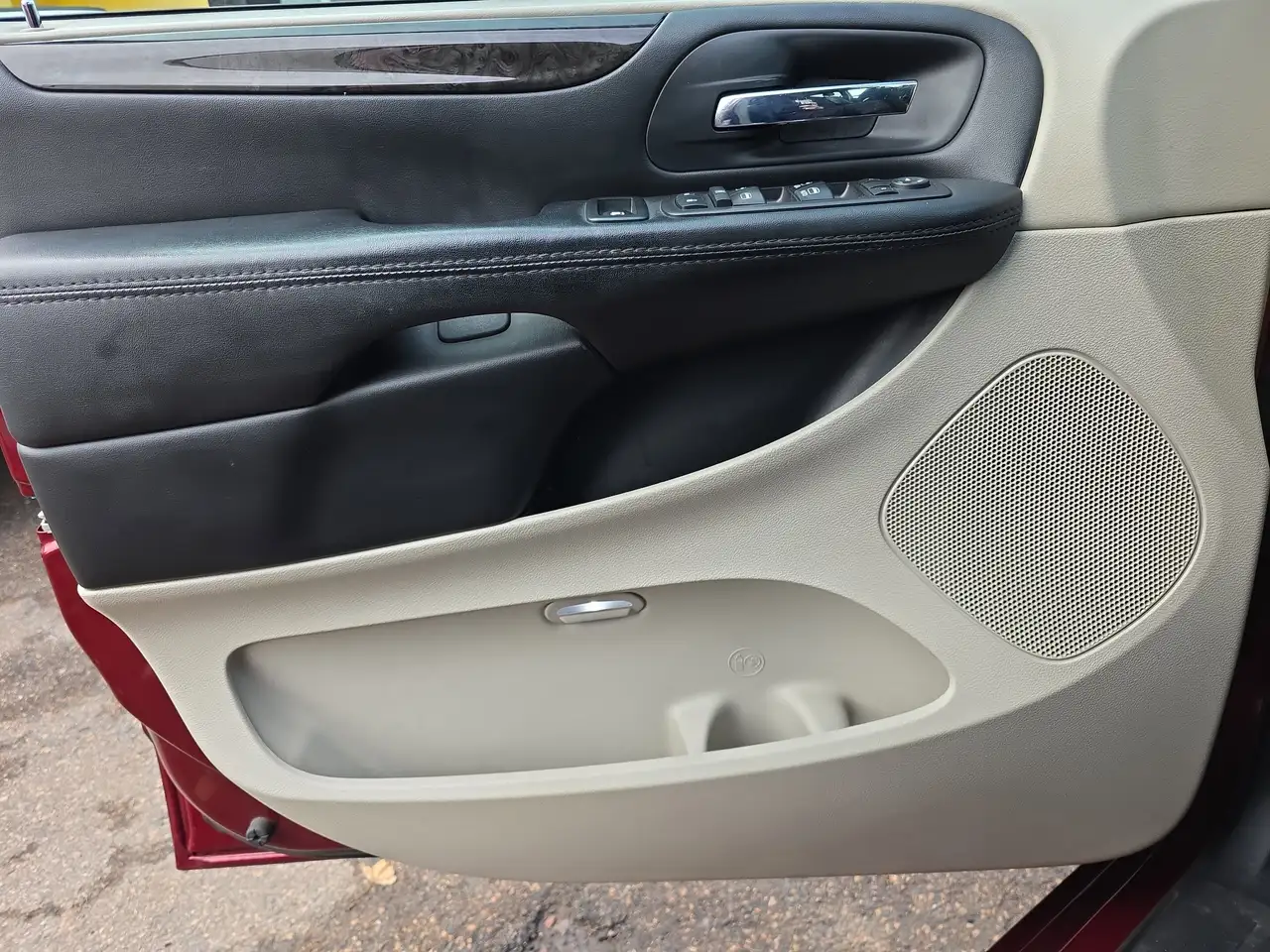 Dodge Grand Caravan снимка Dodge Grand Caravan
