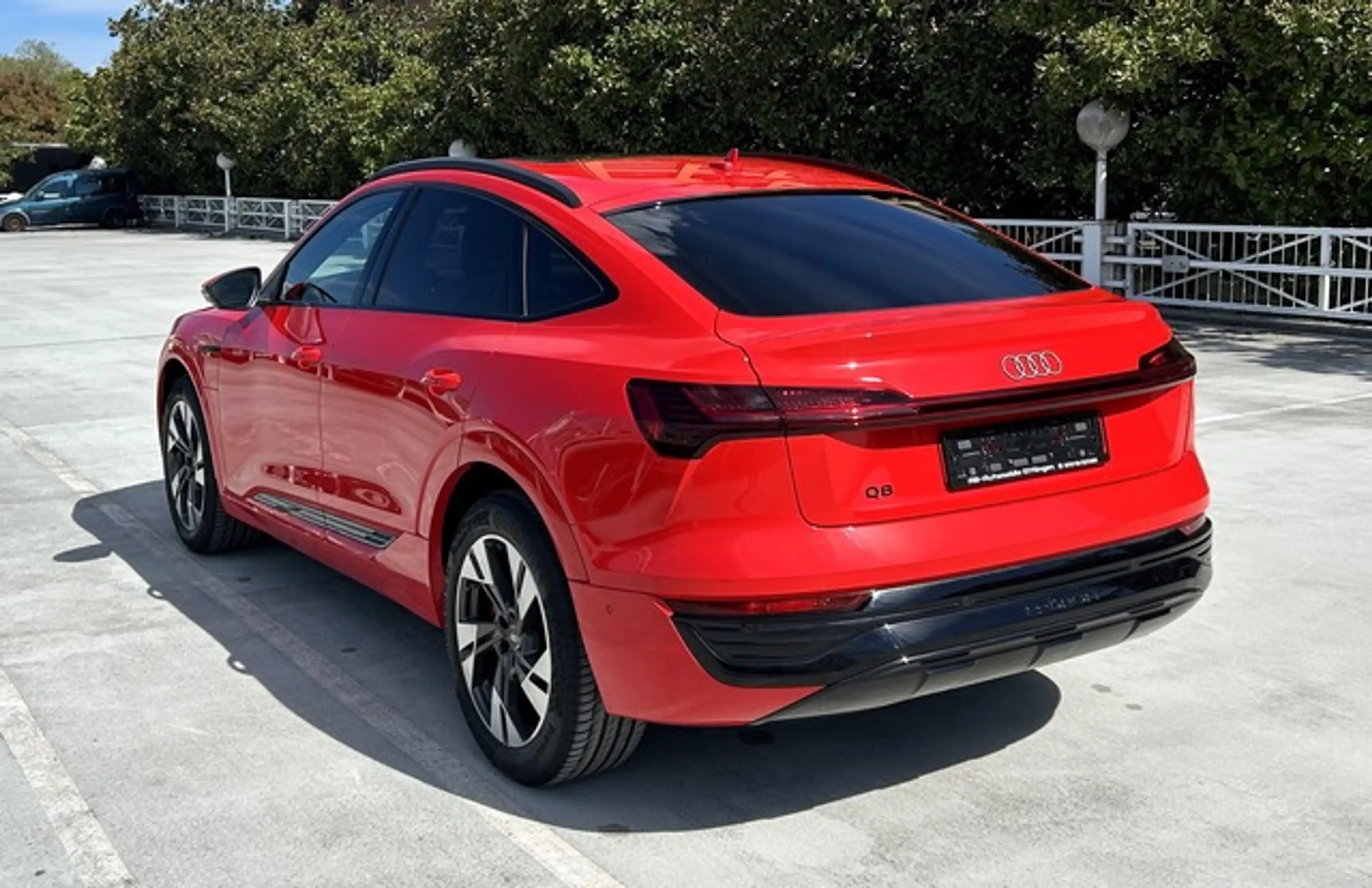 Audi Q8 e-tron Sportback 55 quattro advanced — photo 3