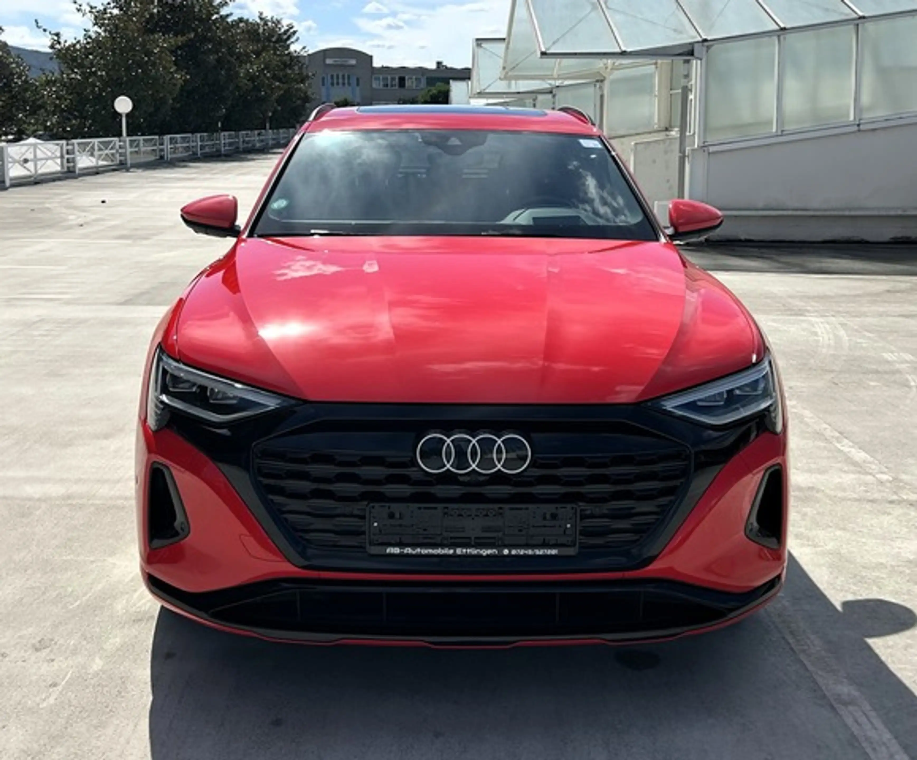 Audi Q8 e-tron Sportback 55 quattro advanced — photo 7