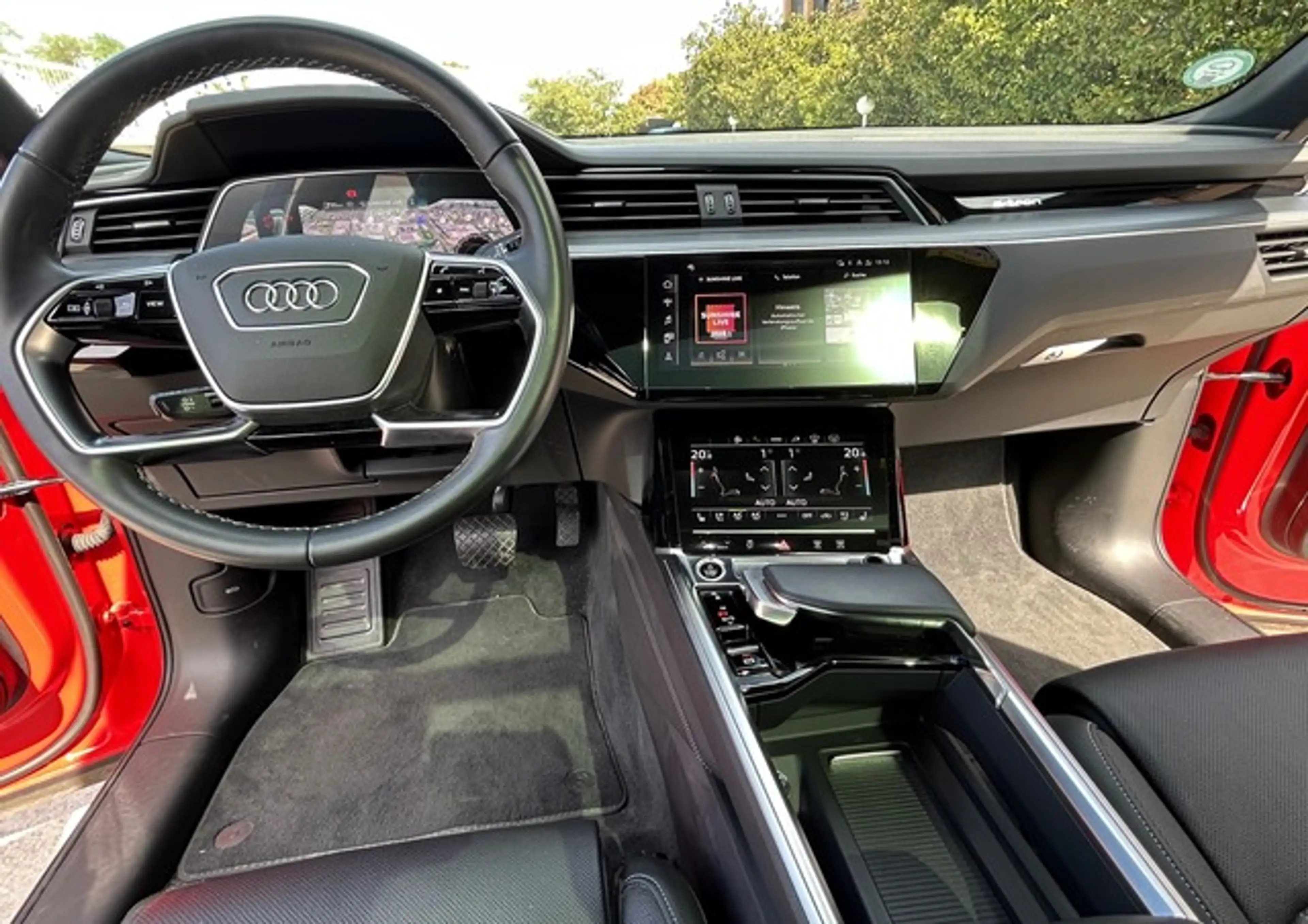 Audi Q8 e-tron Sportback 55 quattro advanced — photo 12