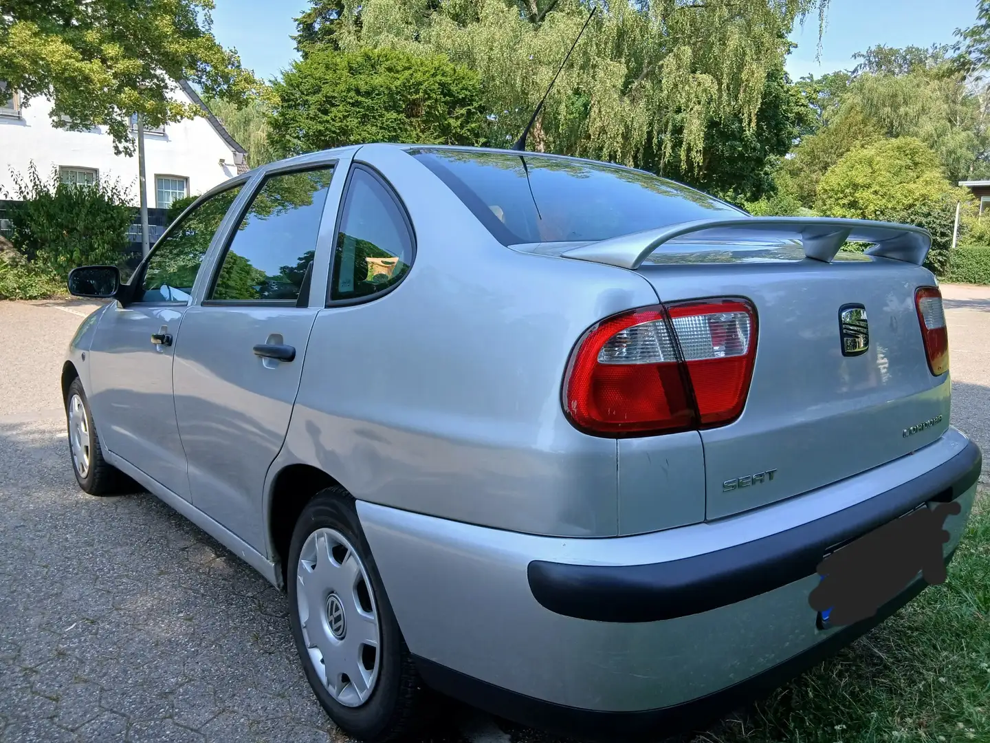 SEAT Cordoba 1.6 Silber - 2