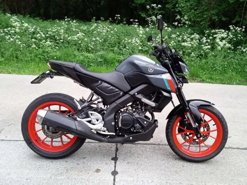 Yamaha MT-125 - foto 3