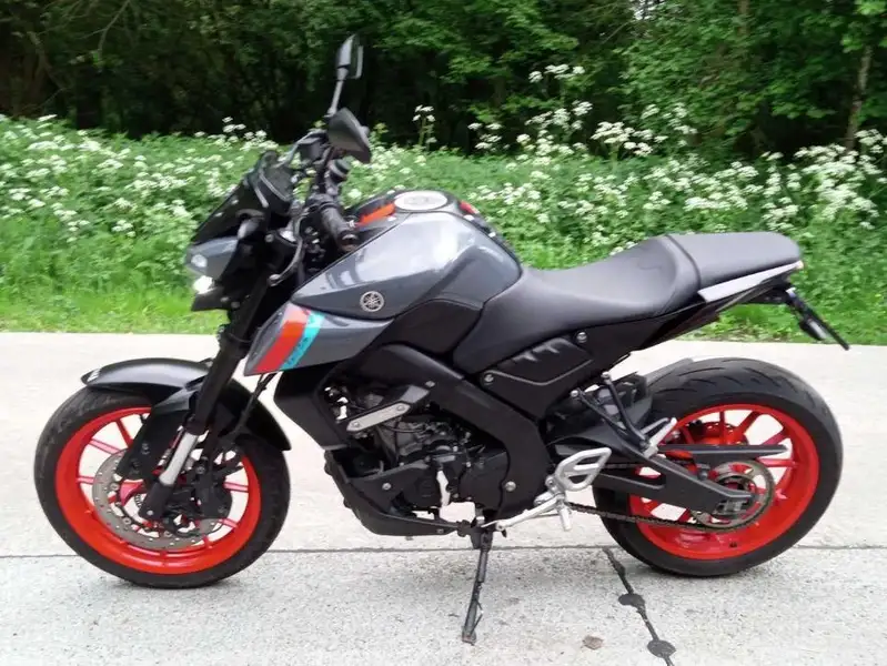 Yamaha MT-125 - foto 2