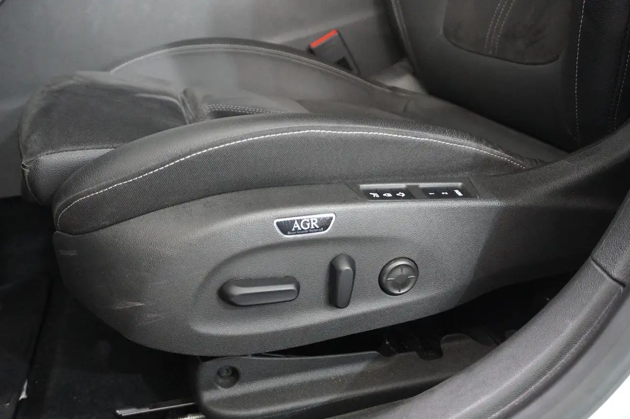 Opel Insignia B ST 2.0D UTLIMATE NAVI/LED/KAMERA/AHK, миниатюра 12