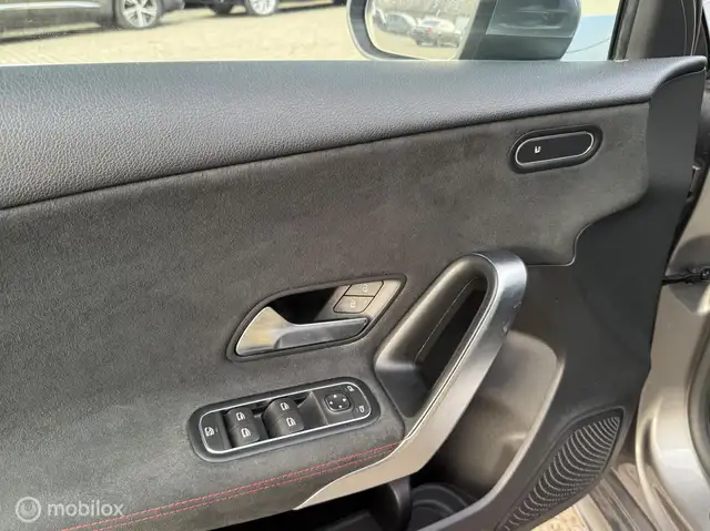 Mercedes-Benz A-Class view 19