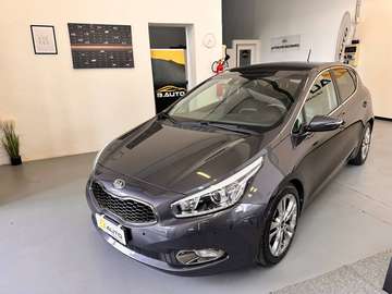 ceed II 2012 1.6 crdi Platinum 128cv