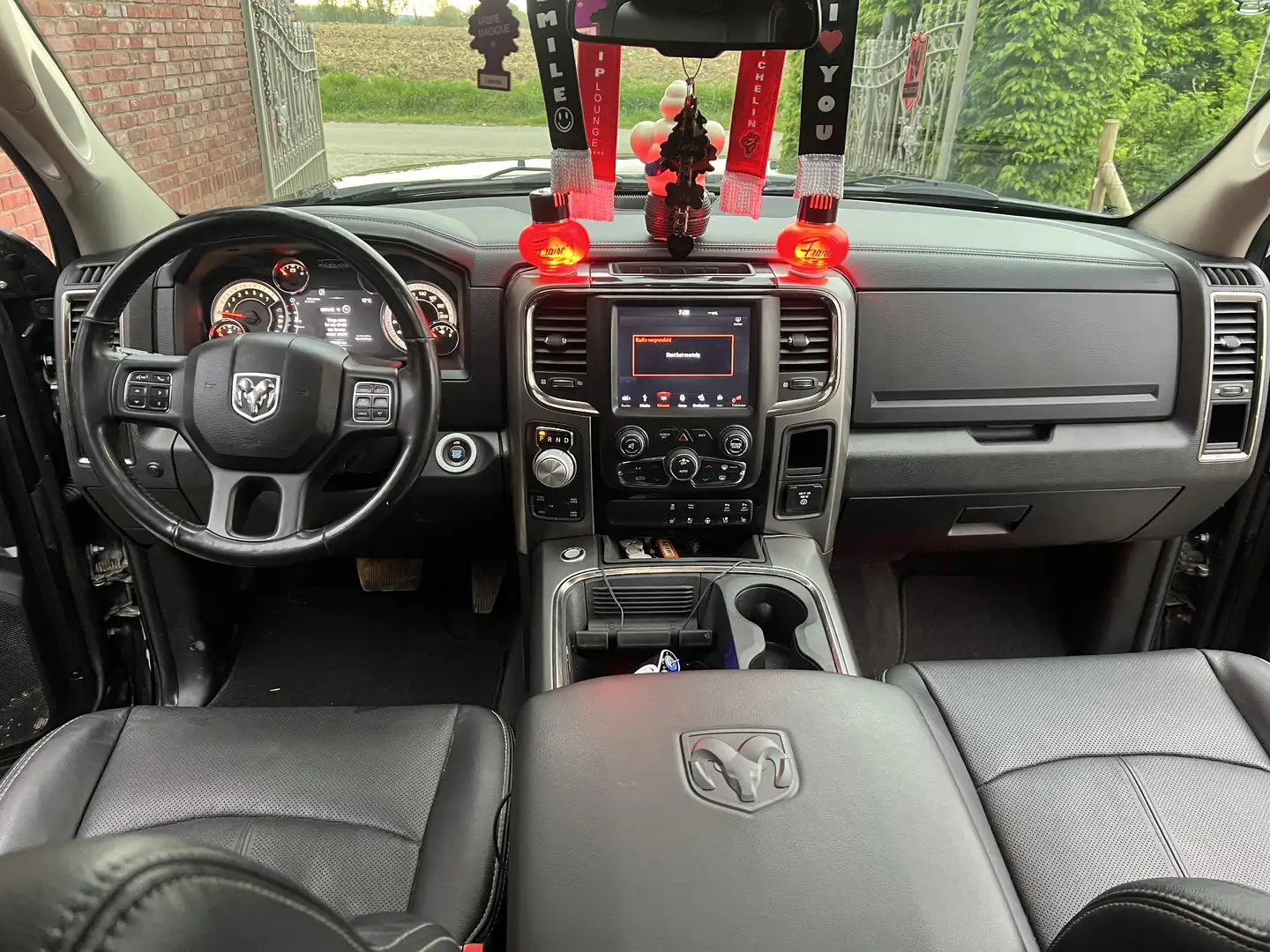 Dodge RAM 1500 sport 5.7 hemi Noir - 2