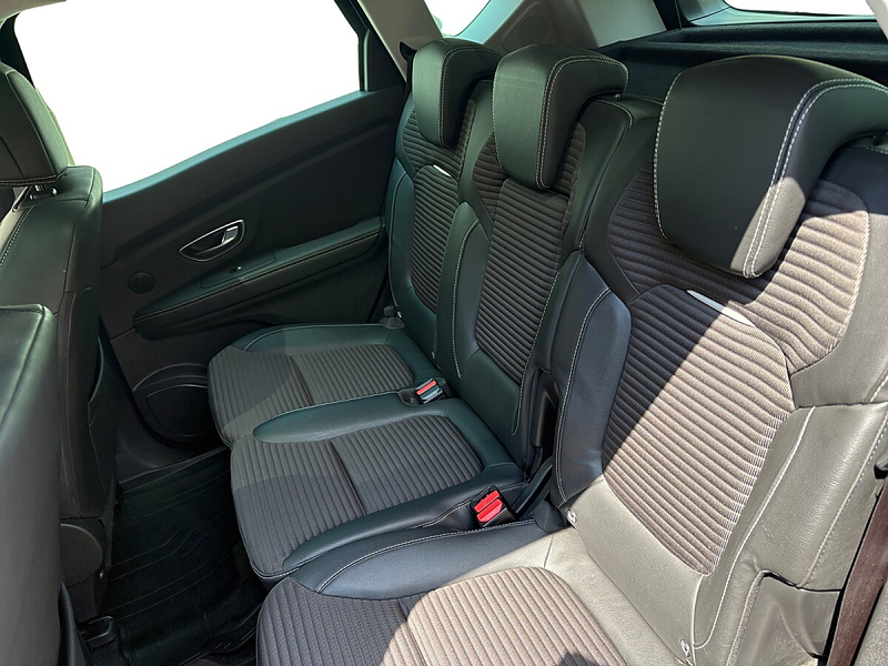 Renault Scenic Scénic TCe 140 EDC PF BOSE — photo 13