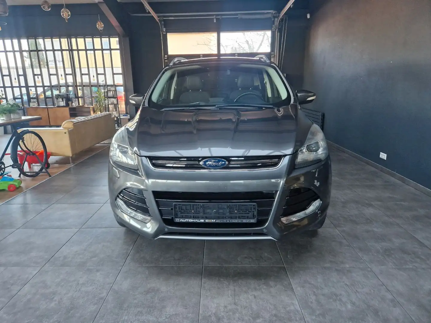 Ford Kuga Titanium 4x4 2.0TDCi*Navi*Klimaauto*Bi-Xen Grau - 2