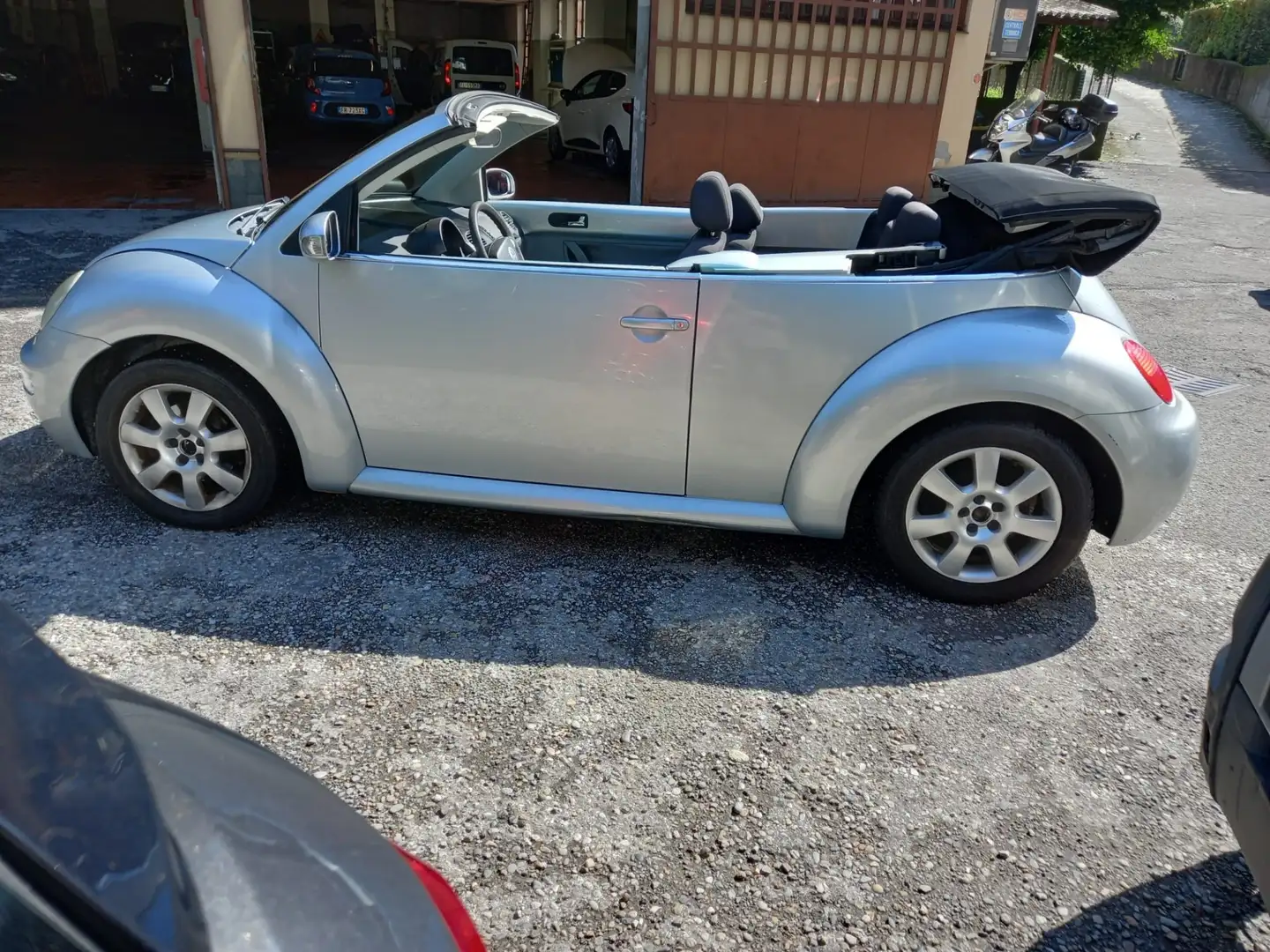 Volkswagen New Beetle Cabrio 1.6 - 2