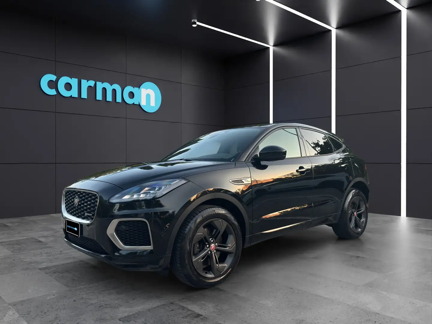 Jaguar E-Pace E-Pace 2.0d i4 mhev R-Dynamic SE awd 204cv auto Noir - 1