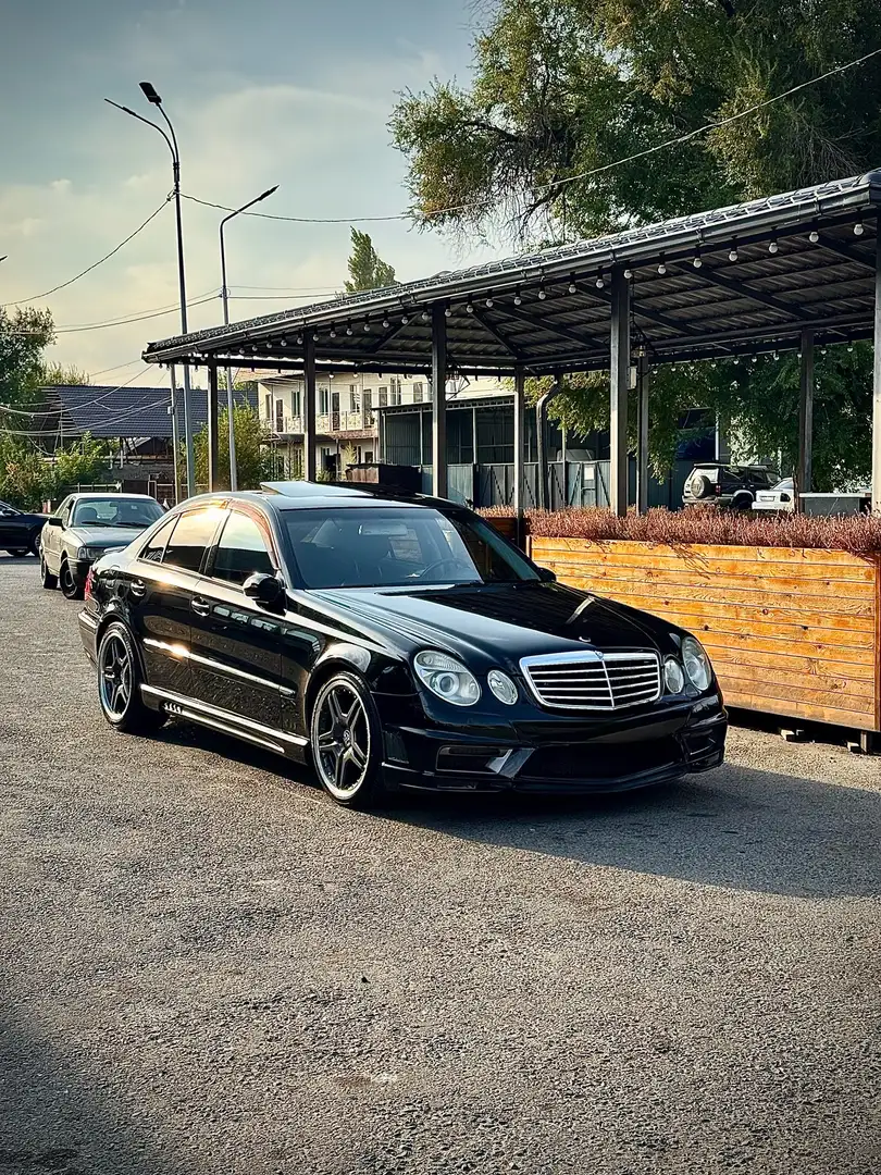 Mercedes-Benz E 550 WALD Black Bison, Avantgarde Fekete - 1