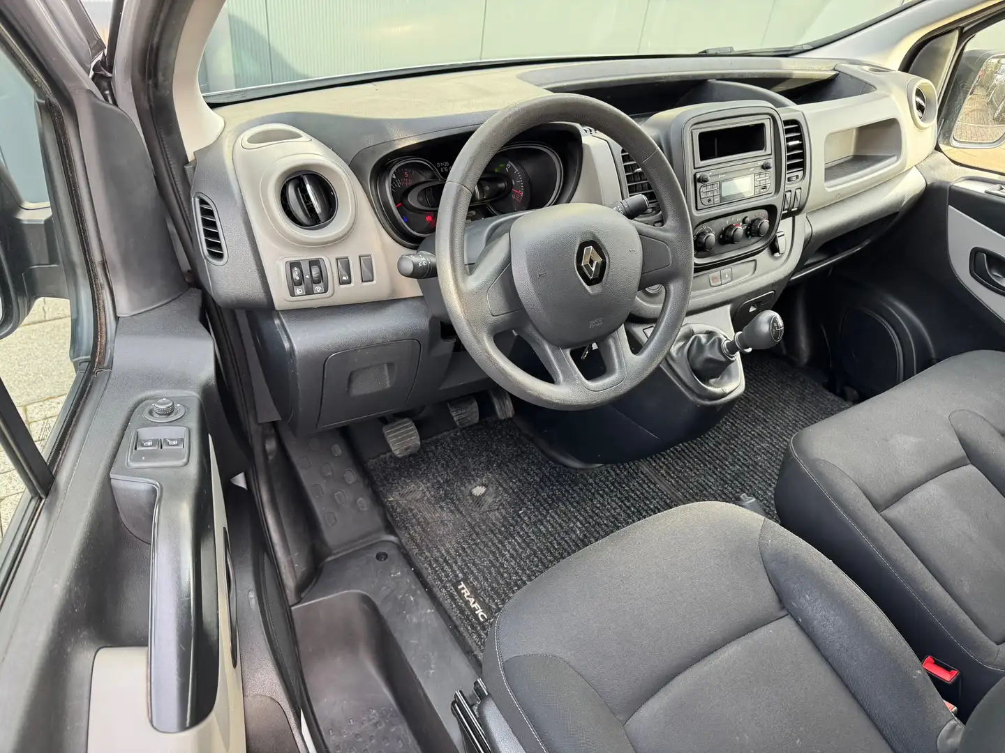 Renault Trafic 1.6 dCi T29 L2H1 * Trekhaak * Betimmering * Blueto Gris - 2