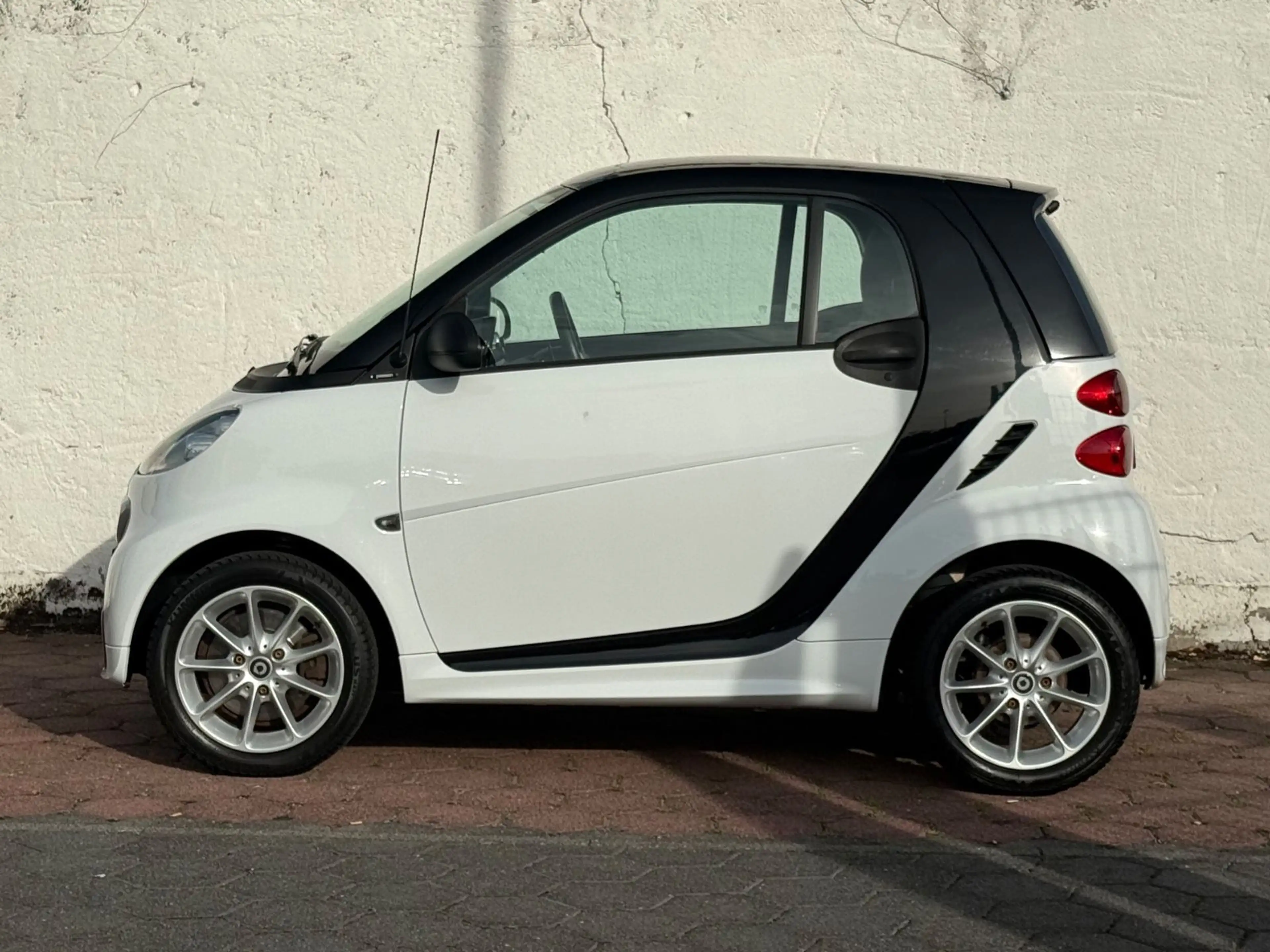 smart forTwo Turbo Servo,Klima, Passion, Navi,Pano,S-H — photo 5