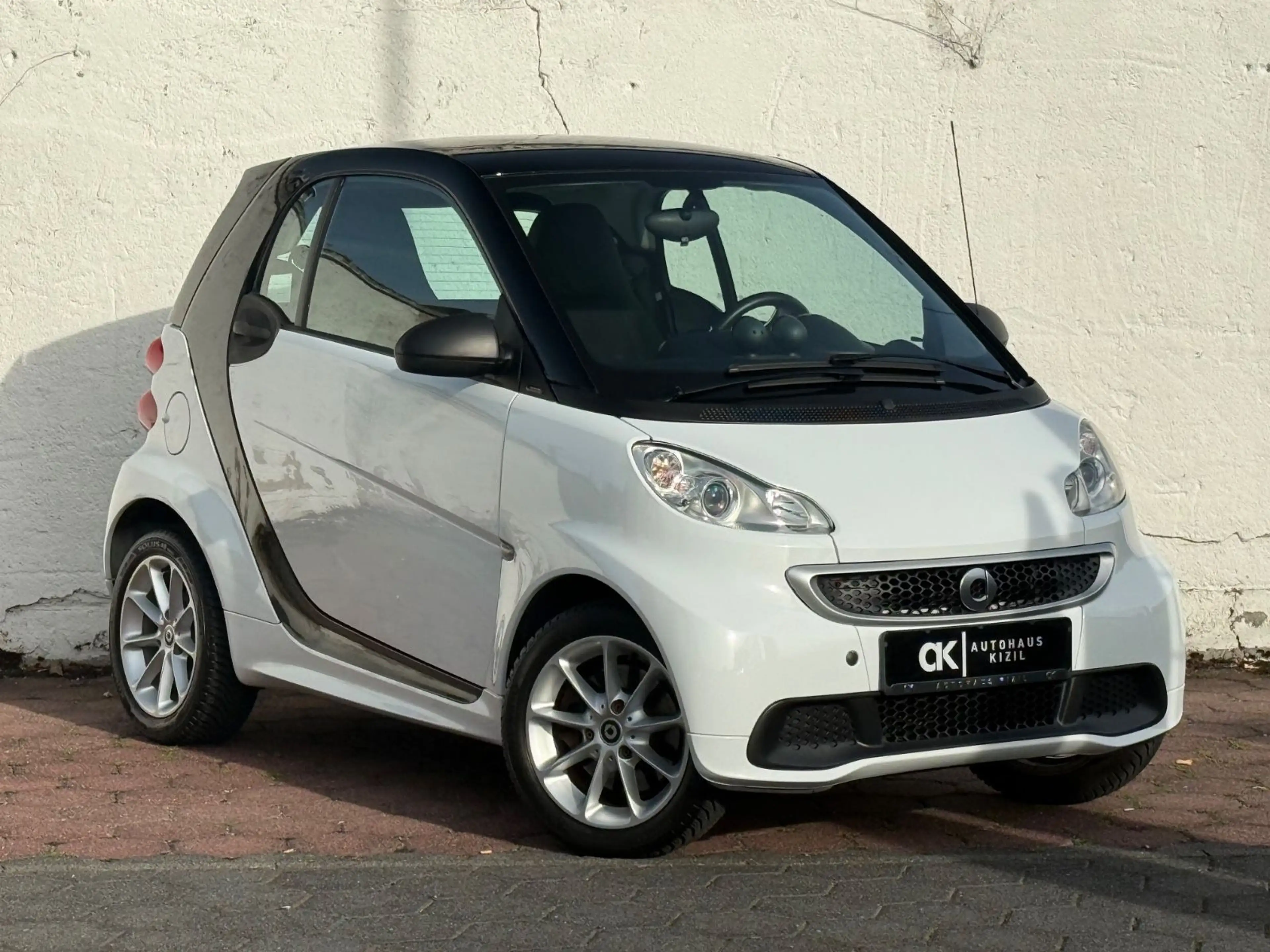 smart forTwo Turbo Servo,Klima, Passion, Navi,Pano,S-H — photo 3