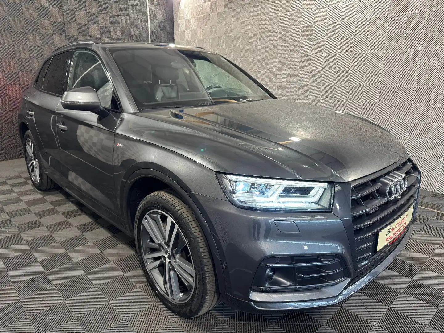 Audi Q5 quattro*S LINE*360°-MATRIX-ACC-HUD-PANO-LM20" Gris - 1