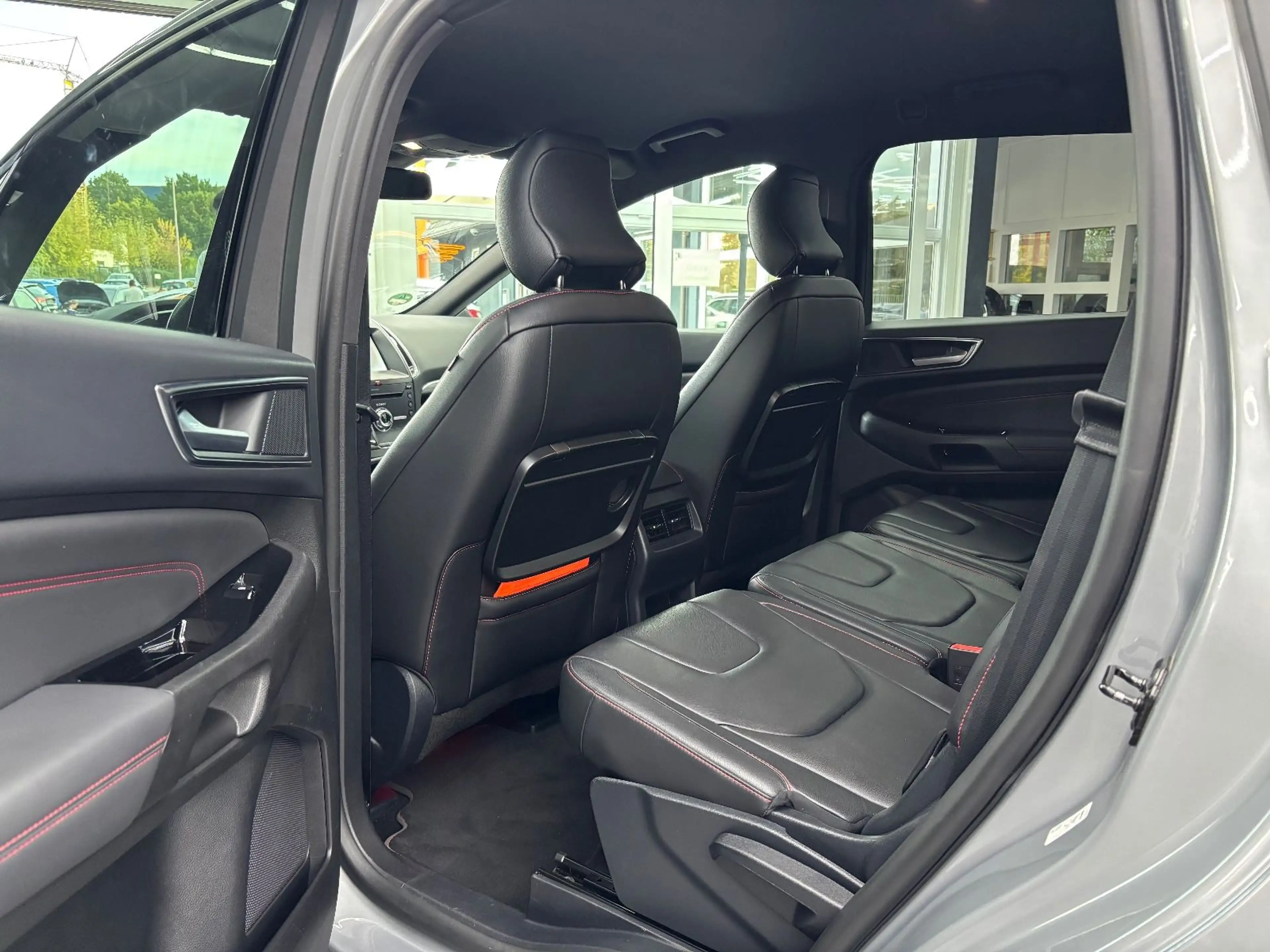 Ford S-Max S-MAX ST-Line * 1 HAND * LEDER * NAVI *AHK — photo 10