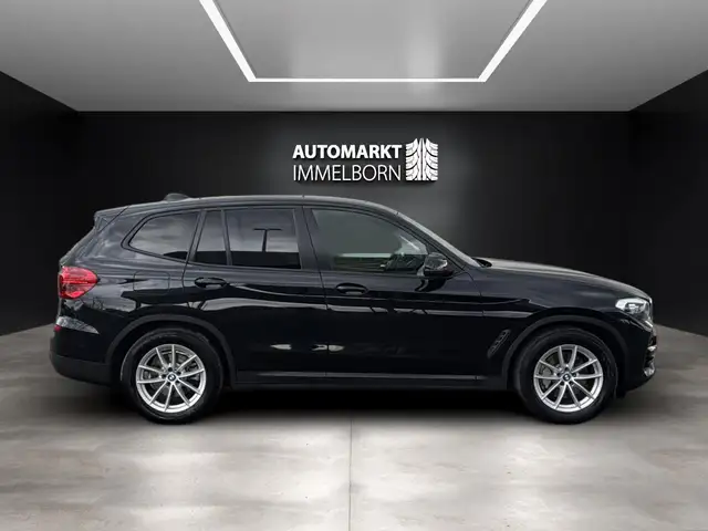 BMW X3 view 7