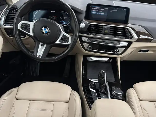 BMW X3 view 16
