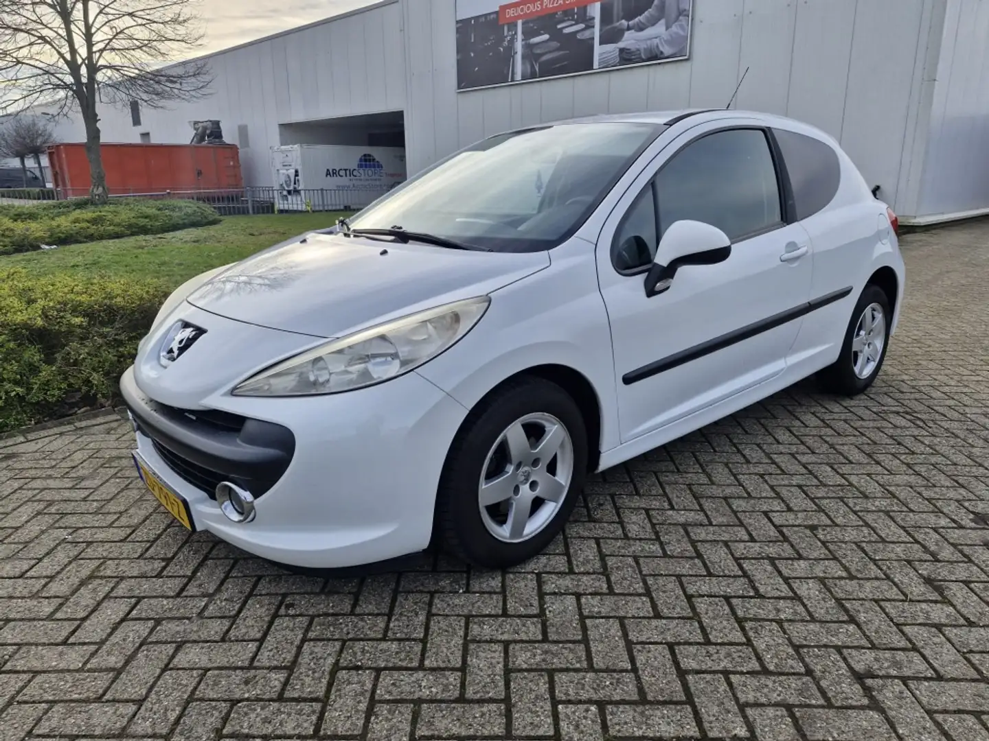Peugeot 207 1.4 VTi XR Weiß - 1
