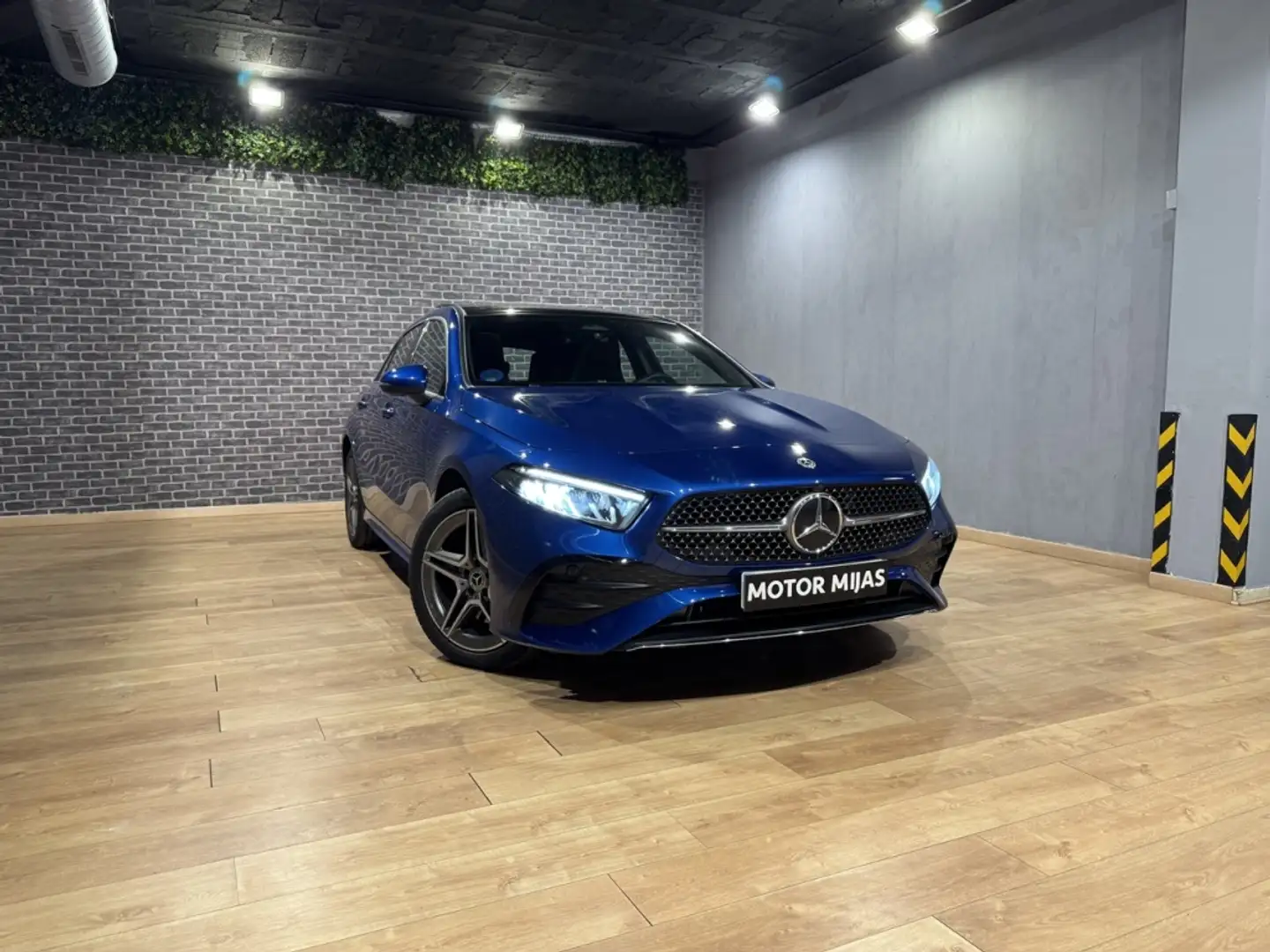 Mercedes-Benz A 250 250e Progressive Line Advanced 8G-DCT Azul - 1