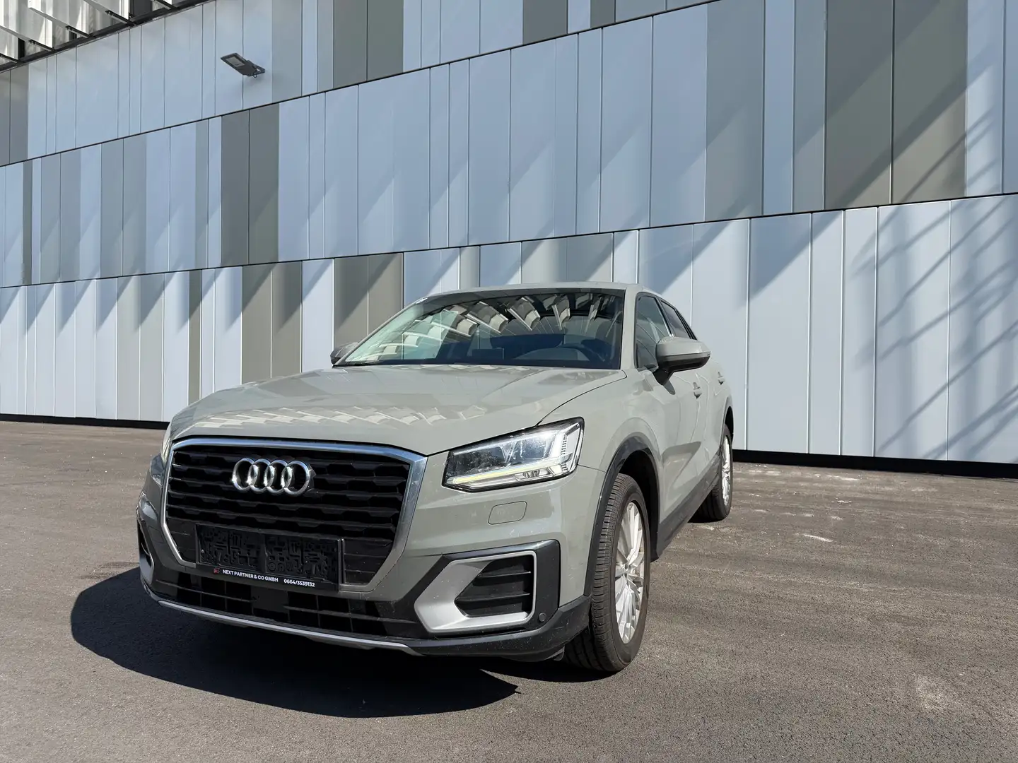 Audi Q2 design ultra Grau - 2