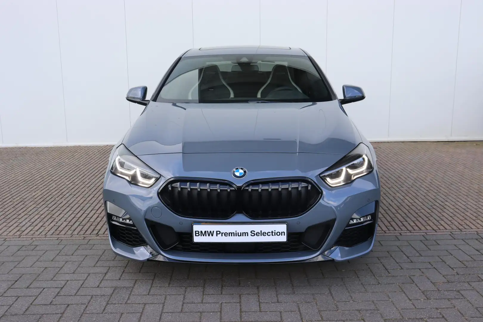 BMW 220 2 Serie Gran Coupé 220i M Sportpakket Pro/ HIFI / Šedá - 2