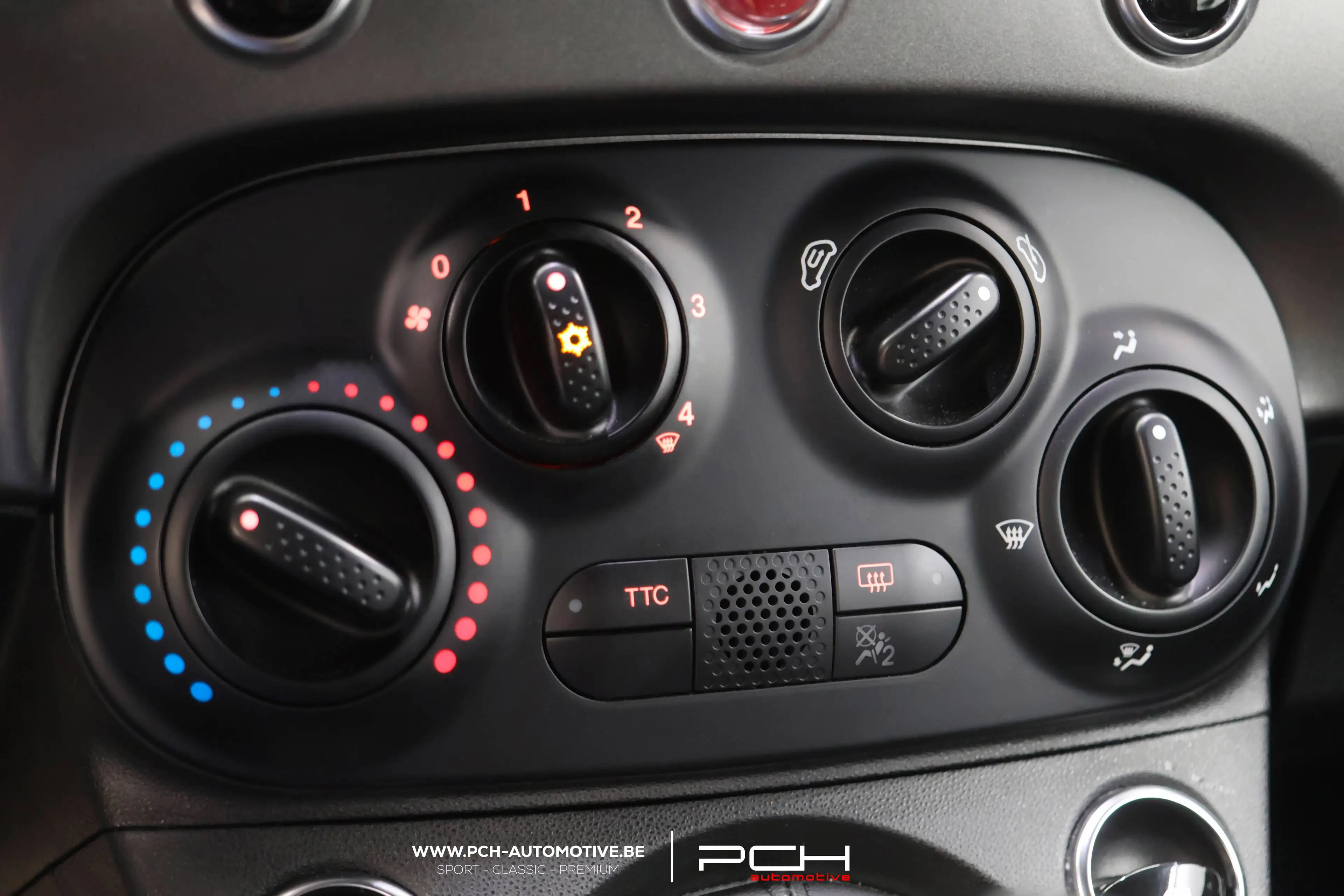 Abarth 500 595 Pista 1.4 T-Jet 160cv — photo 15