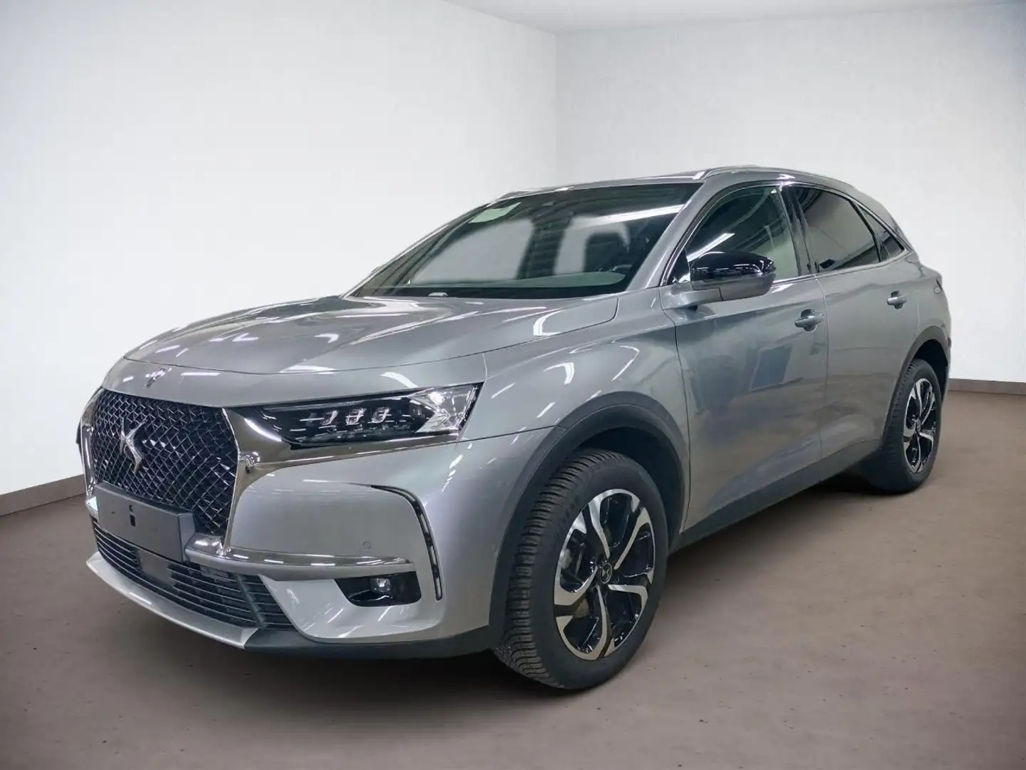 DS Automobiles DS 7 Crossback PT 180 EAT8 Rivoli + Grau - 1