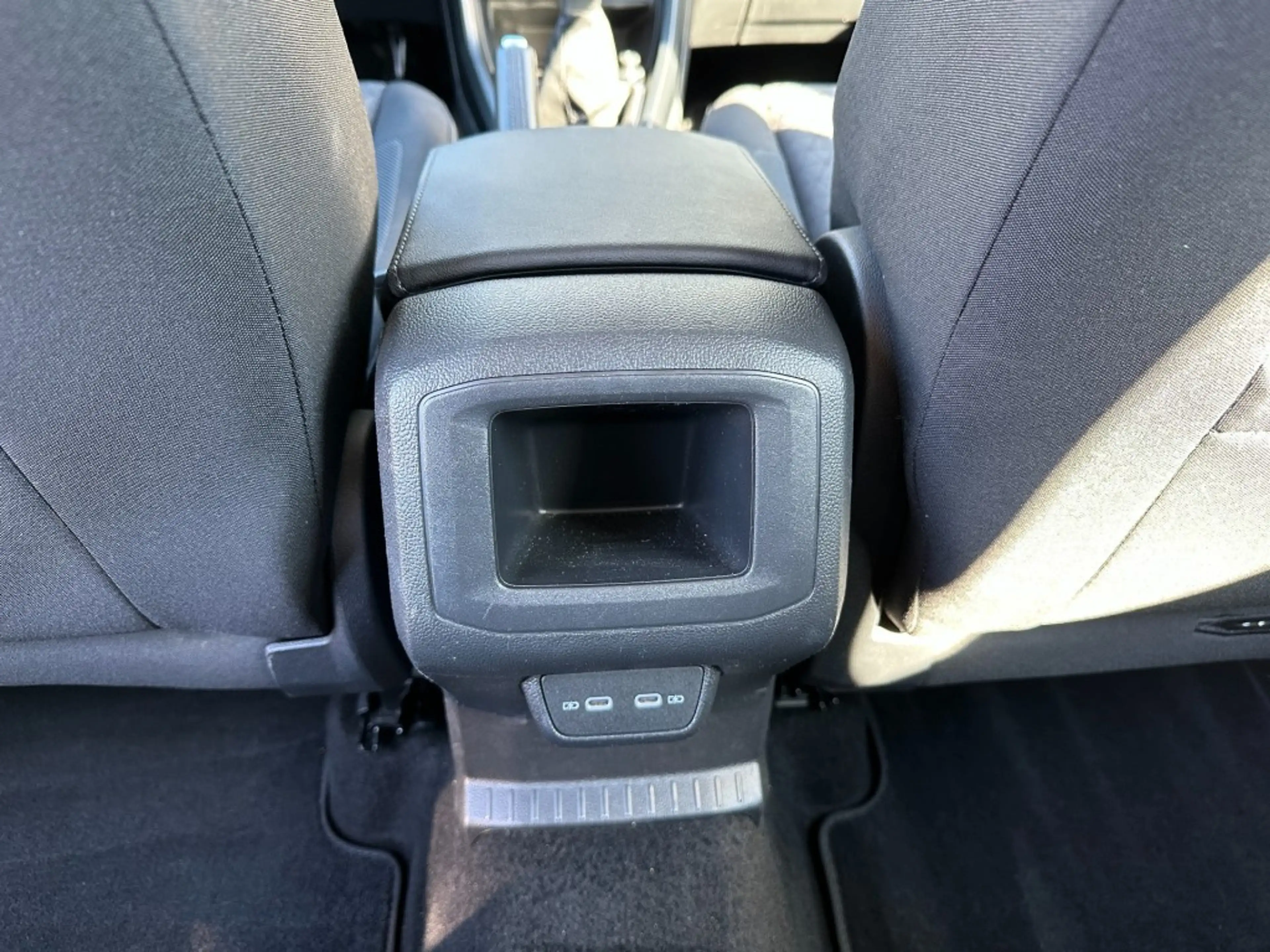Volkswagen T-Cross 1.0 TSi Life Navi. Camera Apple-CarPlay stoelverw. — photo 38