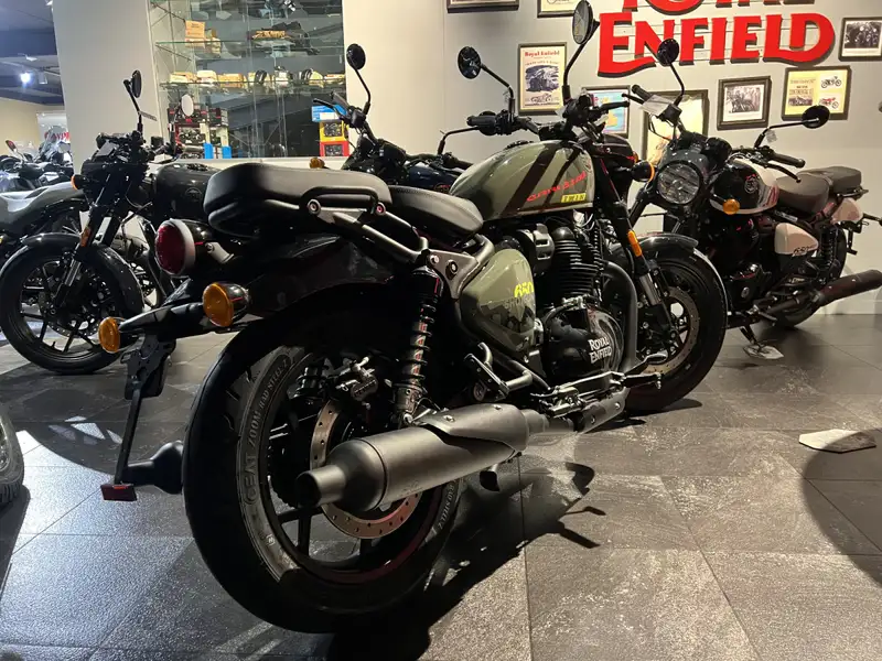 Royal Enfield Shotgun 650 green - foto 2