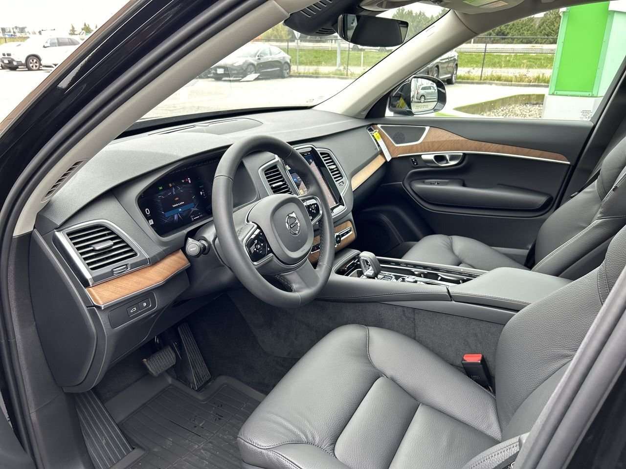 2024 Volvo XC90 Core Bright Theme Local One-Owner | Accident-Free thumb 19